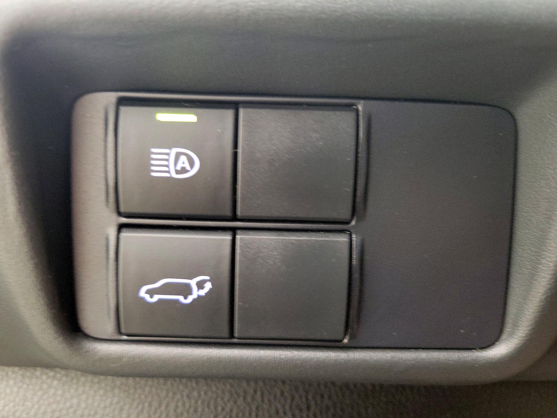 Thumbnail: 2020 Toyota Highlander - 13