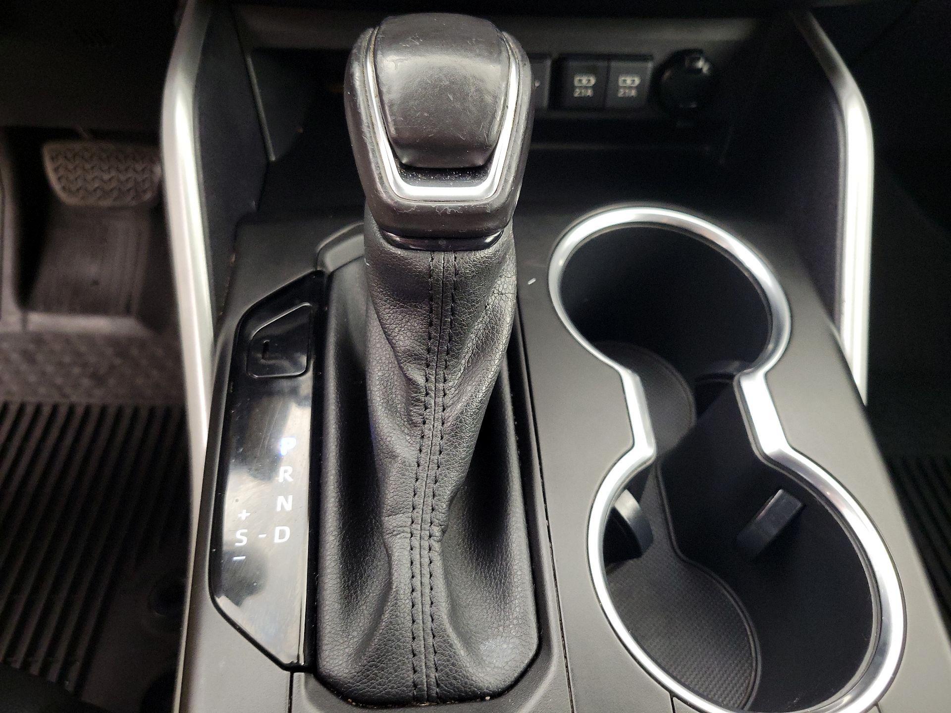 Thumbnail: 2020 Toyota Highlander - 17