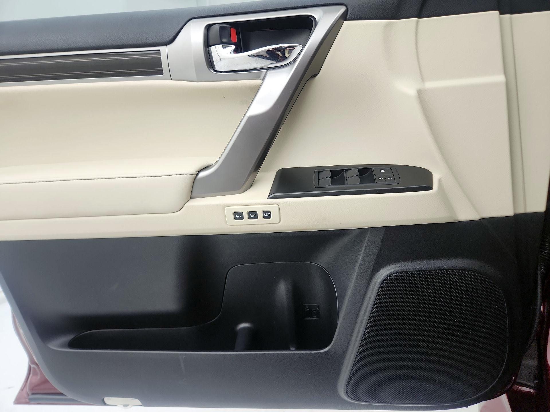 Thumbnail: 2022 Lexus GX - 12