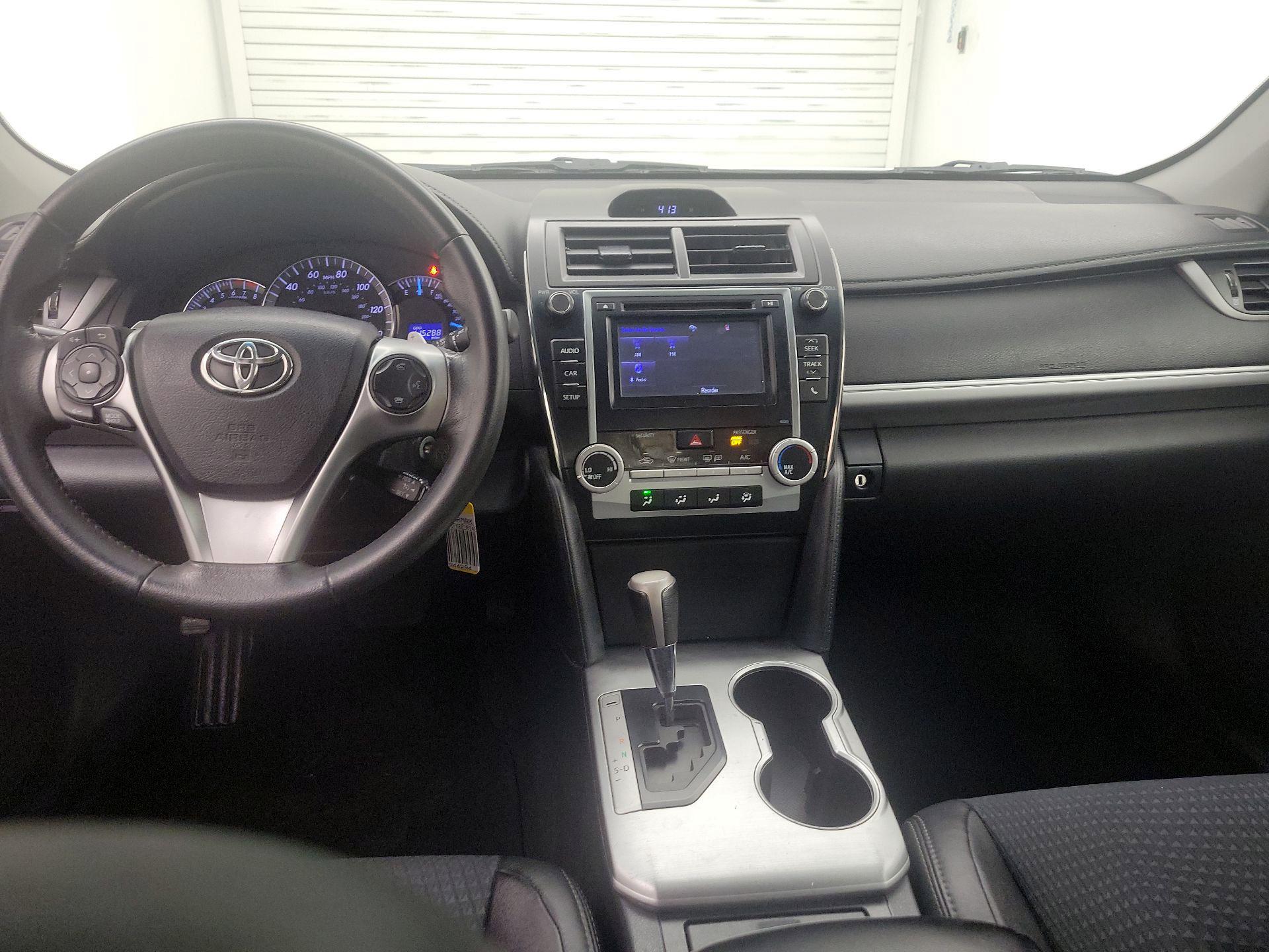 Thumbnail: 2014 Toyota Camry - 9