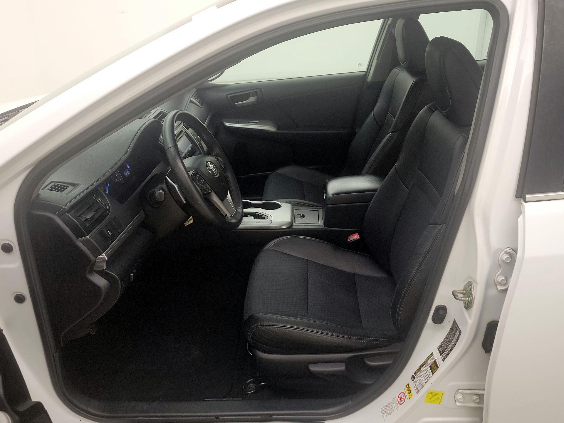 Thumbnail: 2014 Toyota Camry - 11