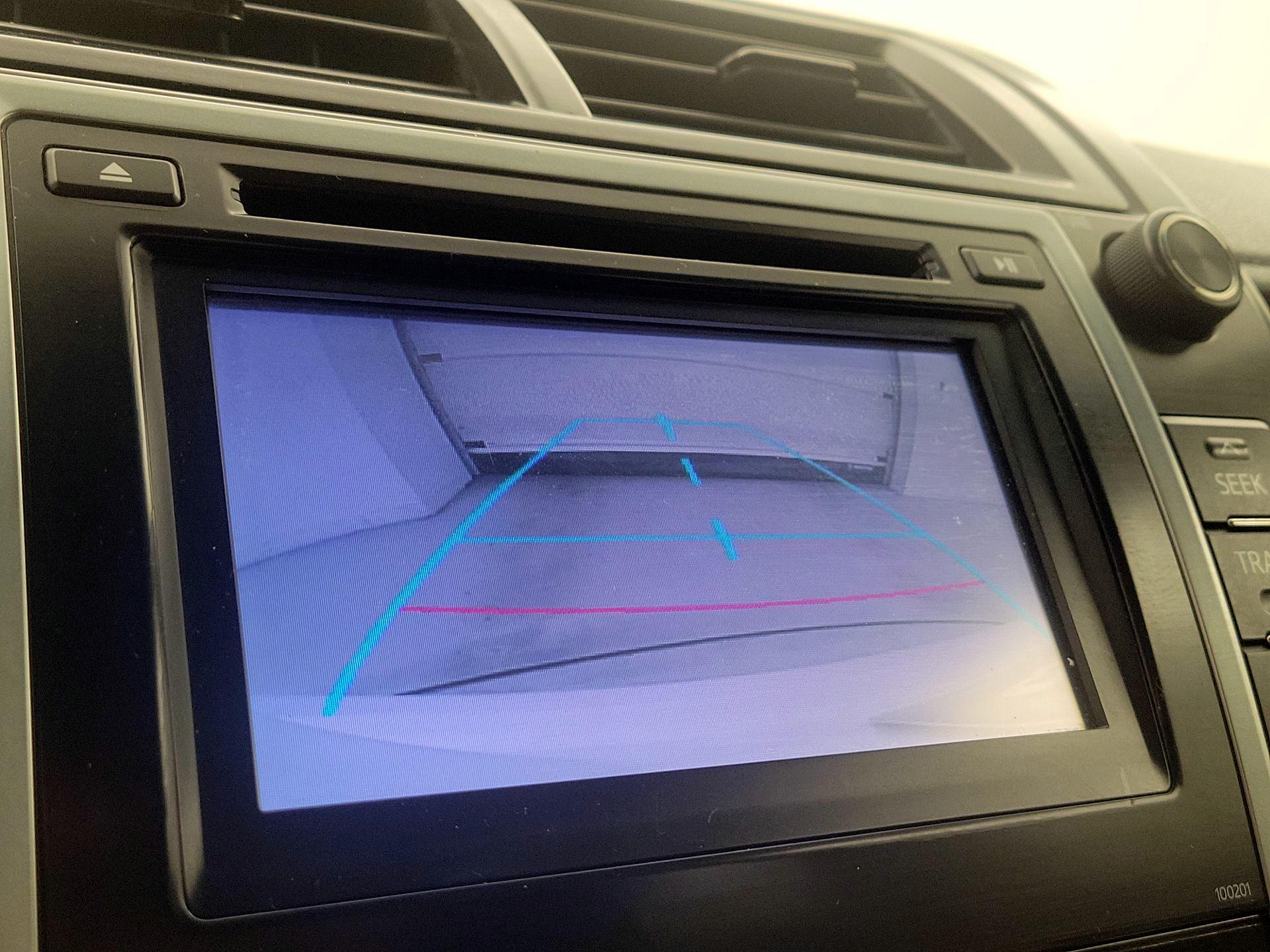 Thumbnail: 2014 Toyota Camry - 14