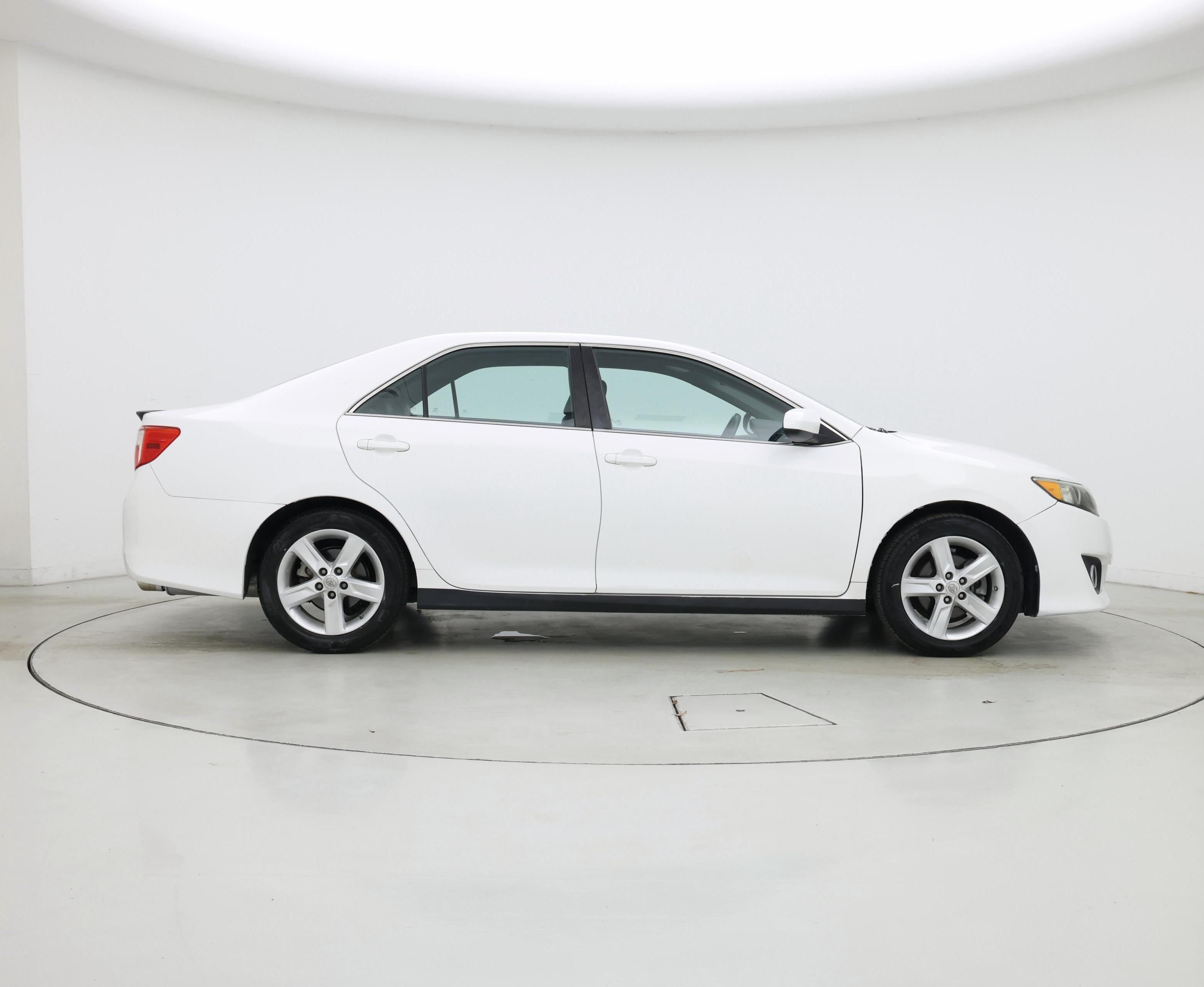 Thumbnail: 2014 Toyota Camry - 7