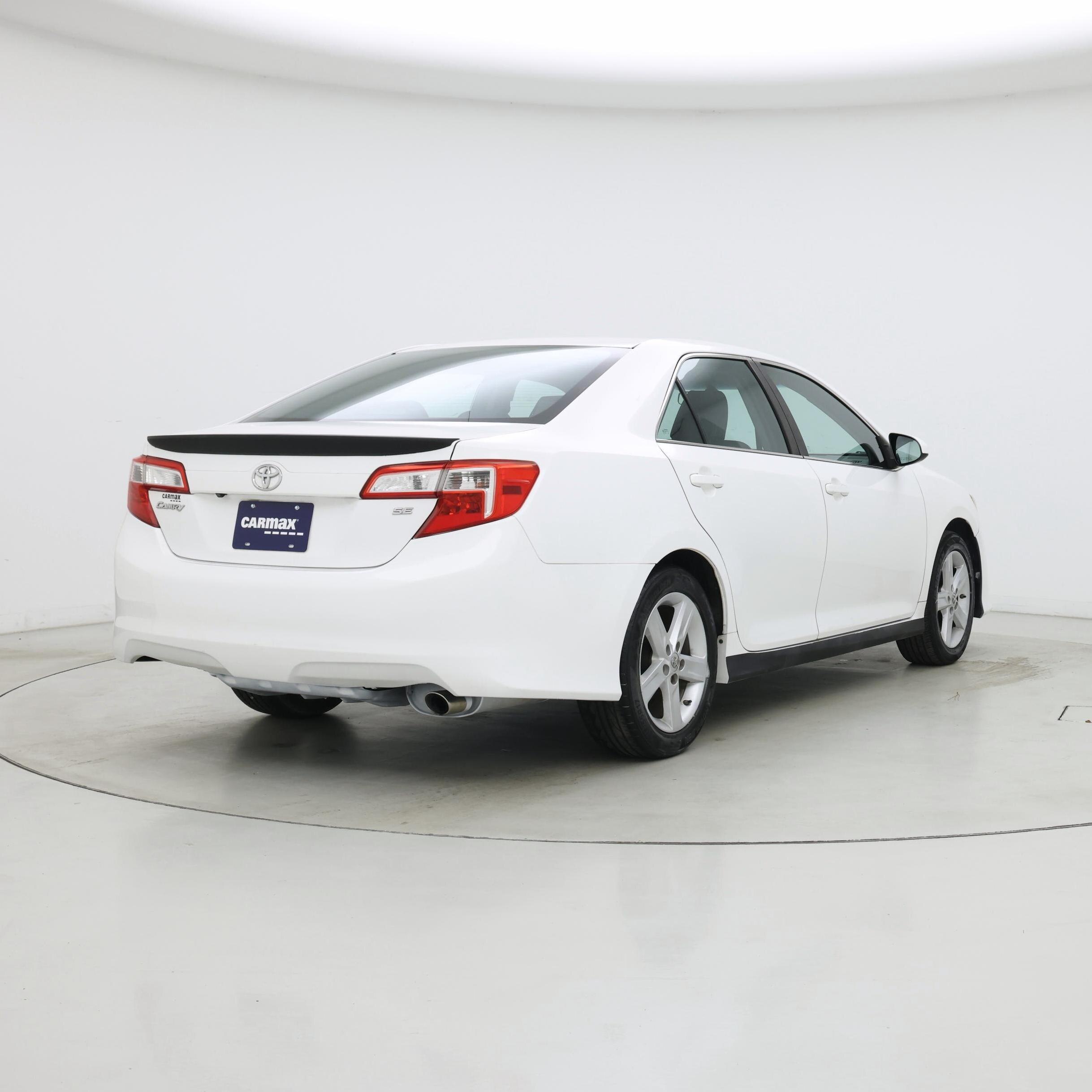 Thumbnail: 2014 Toyota Camry - 8