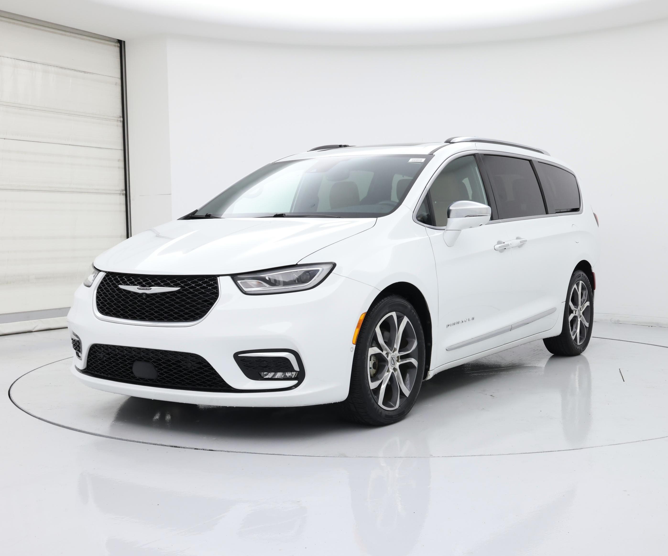 Thumbnail: 2022 Chrysler Pacifica - 4