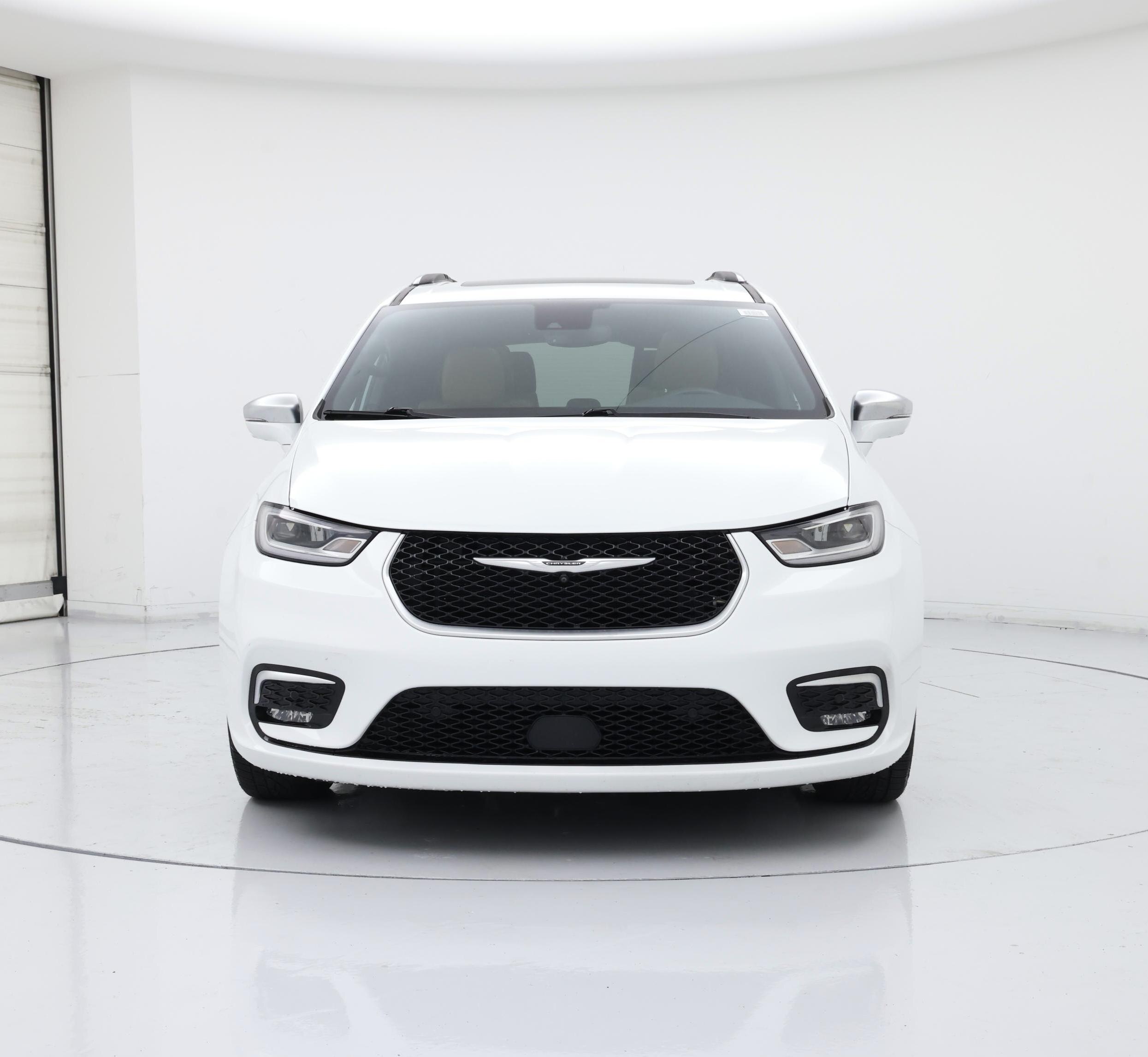Thumbnail: 2022 Chrysler Pacifica - 5