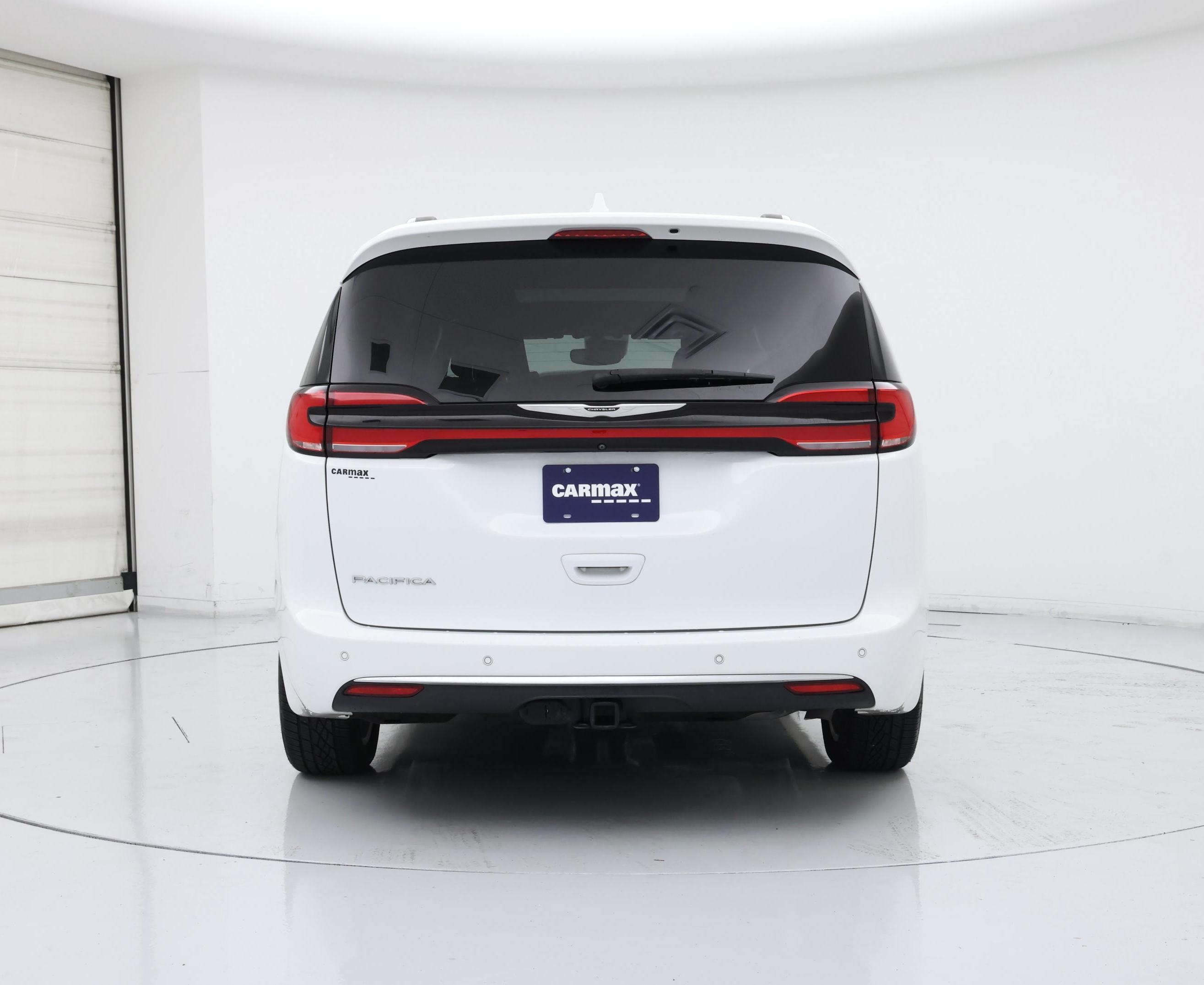 Thumbnail: 2022 Chrysler Pacifica - 6
