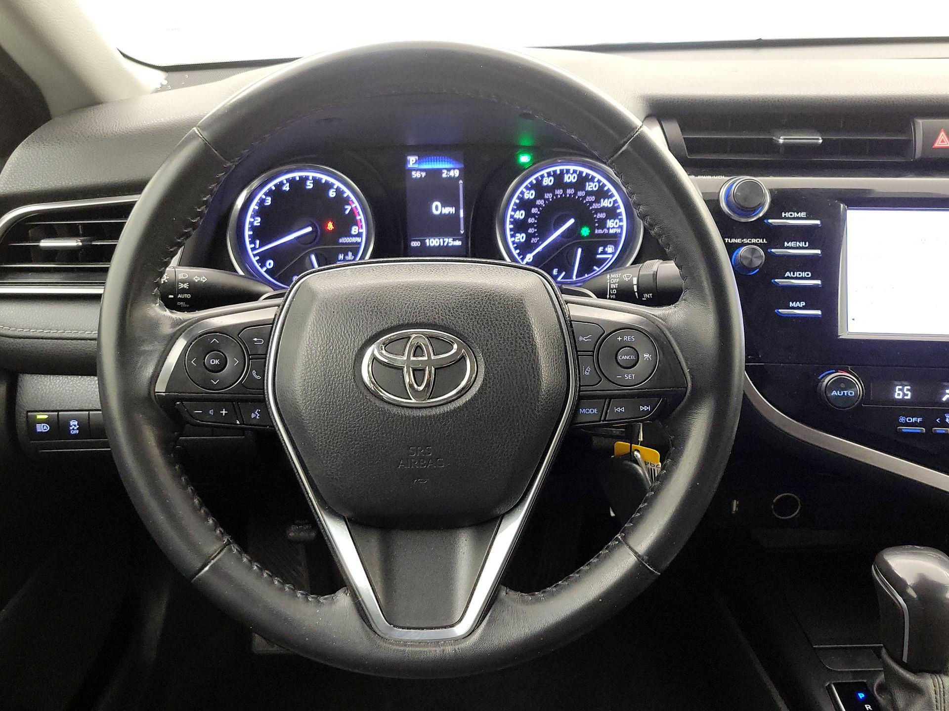 Thumbnail: 2020 Toyota Camry - 10