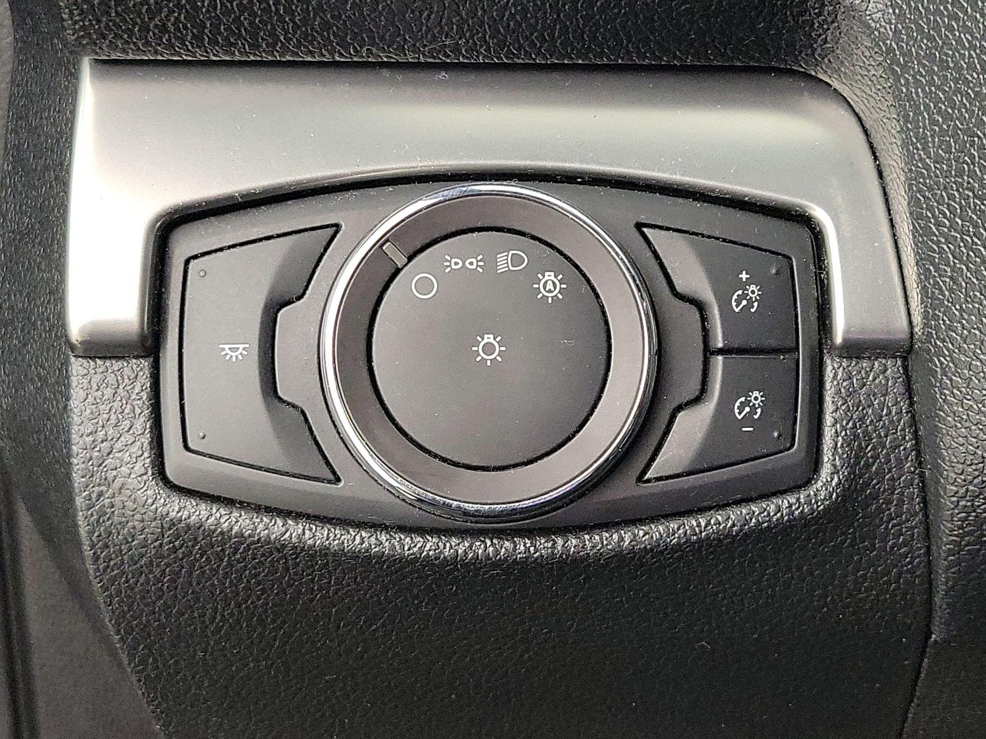 Thumbnail: 2018 Ford Explorer - 13