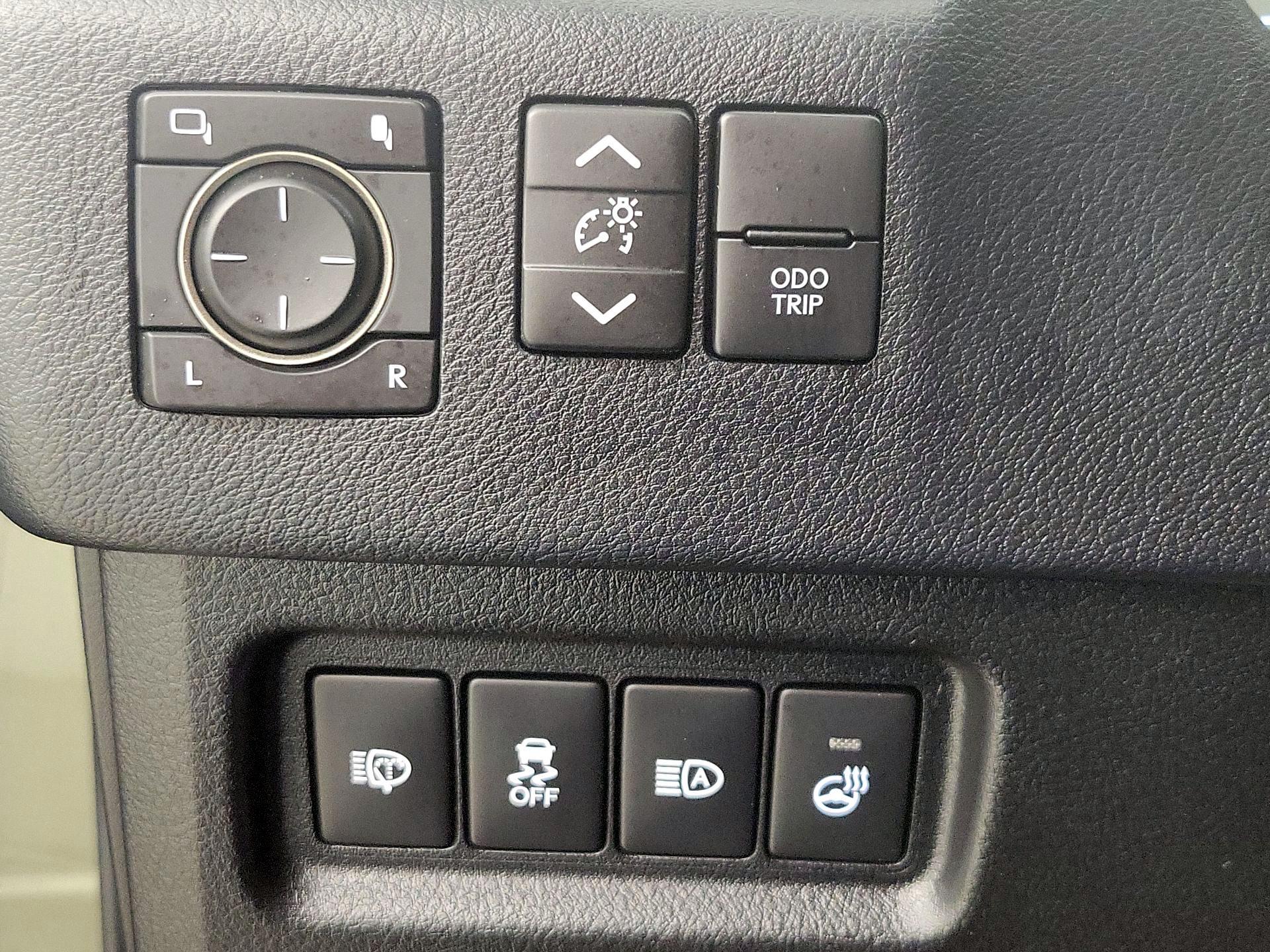 Thumbnail: 2022 Lexus GX - 13