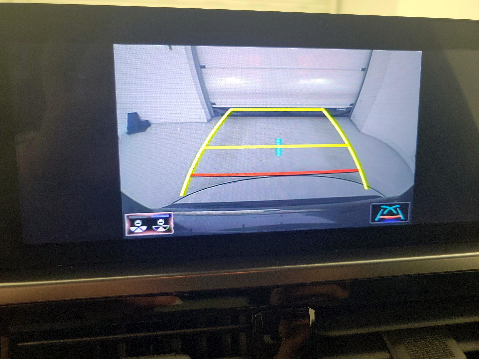 Thumbnail: 2022 Lexus GX - 15