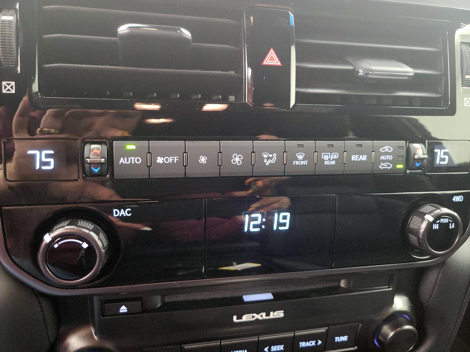 Thumbnail: 2022 Lexus GX - 17