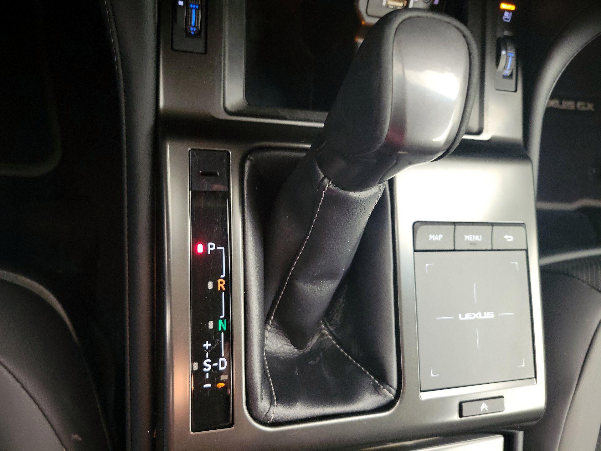 Thumbnail: 2022 Lexus GX - 18