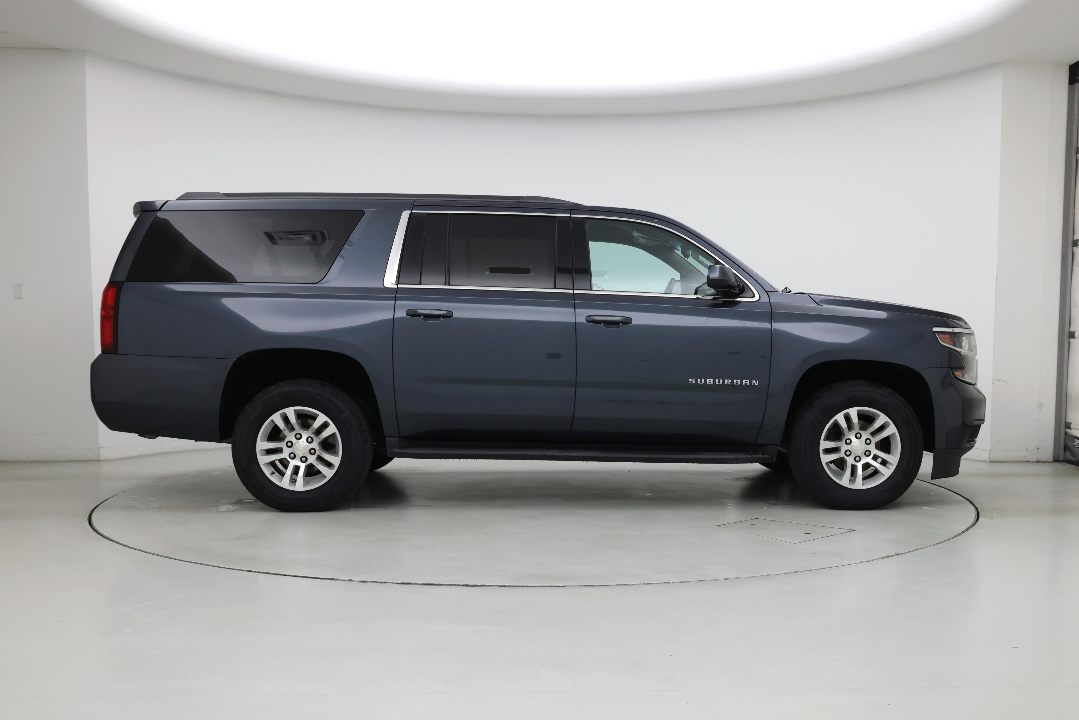 Thumbnail: 2019 Chevrolet Suburban - 7
