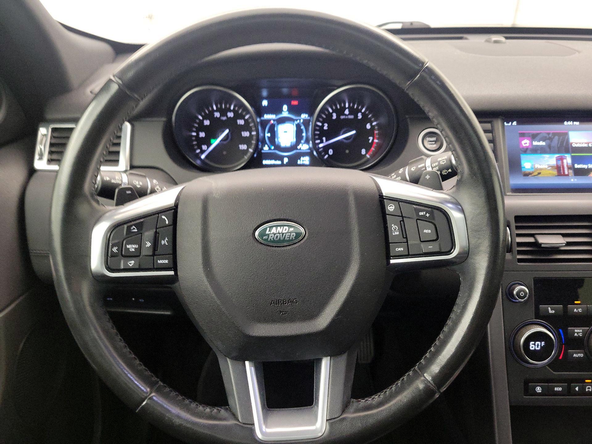 Thumbnail: 2019 Land Rover Discovery Sport - 10