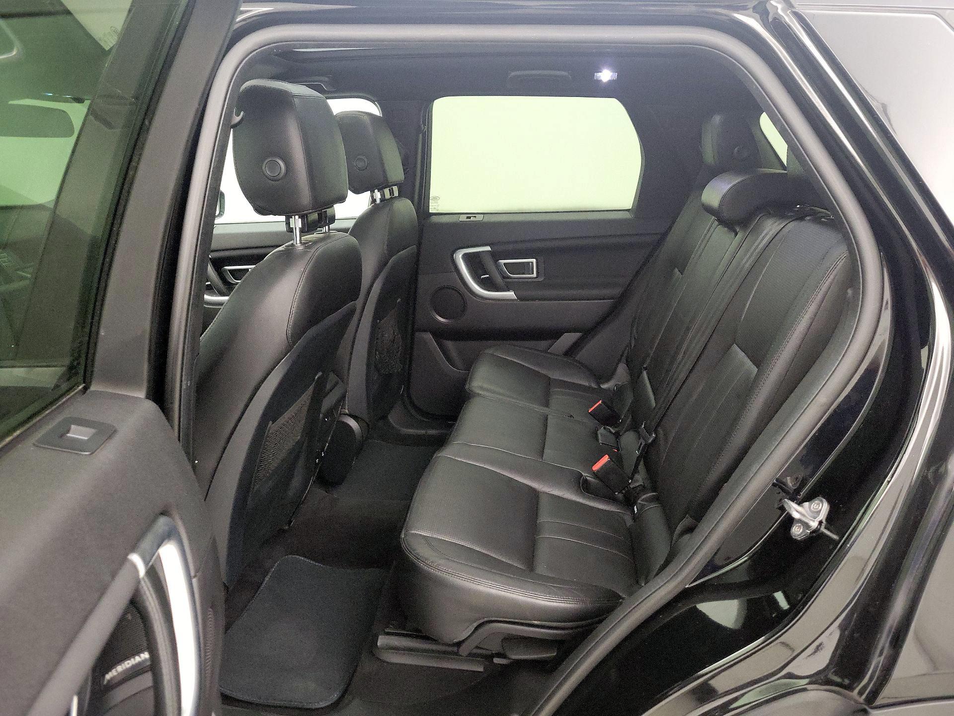 Thumbnail: 2019 Land Rover Discovery Sport - 19