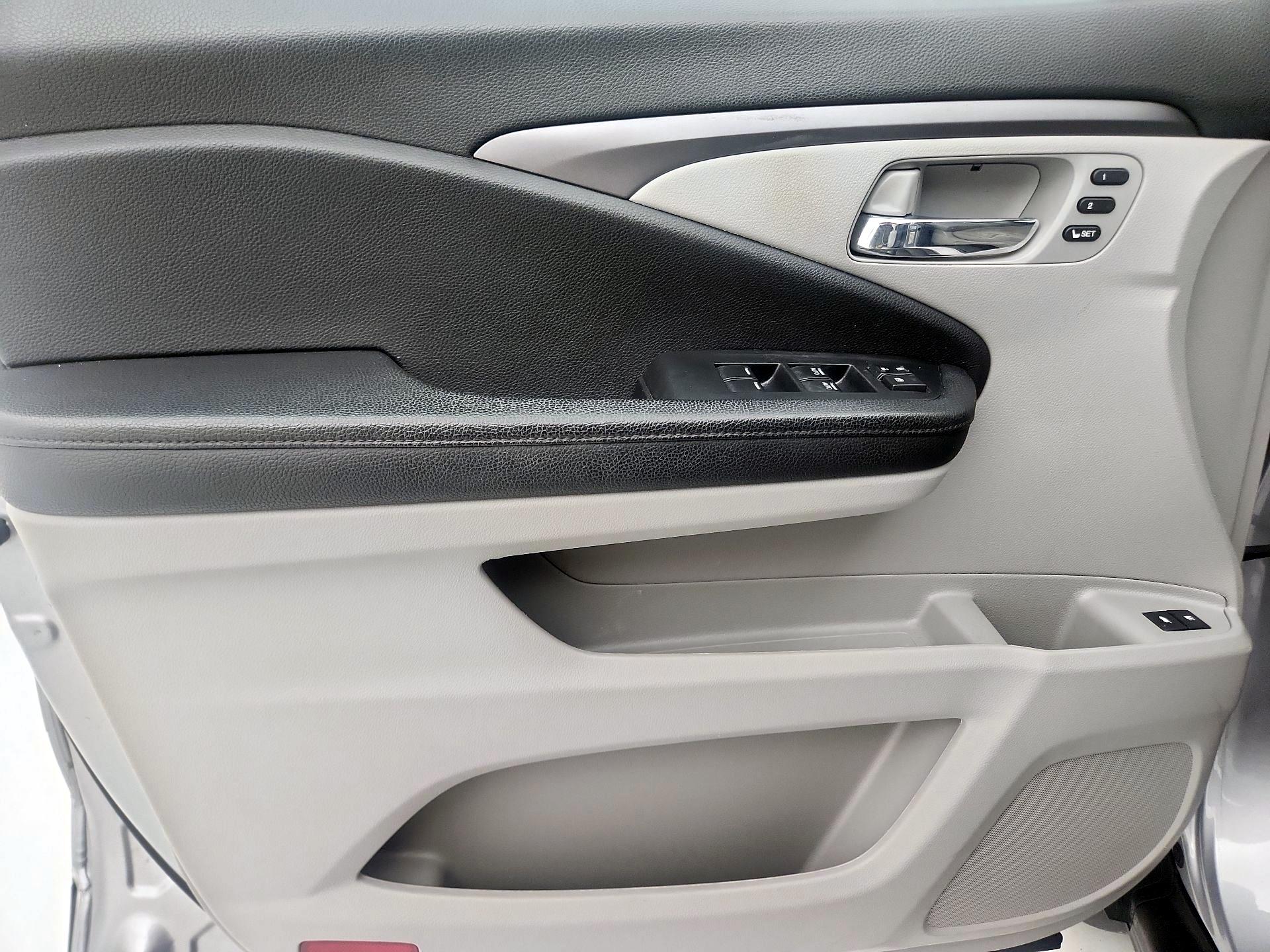 Thumbnail: 2022 Honda Pilot - 12