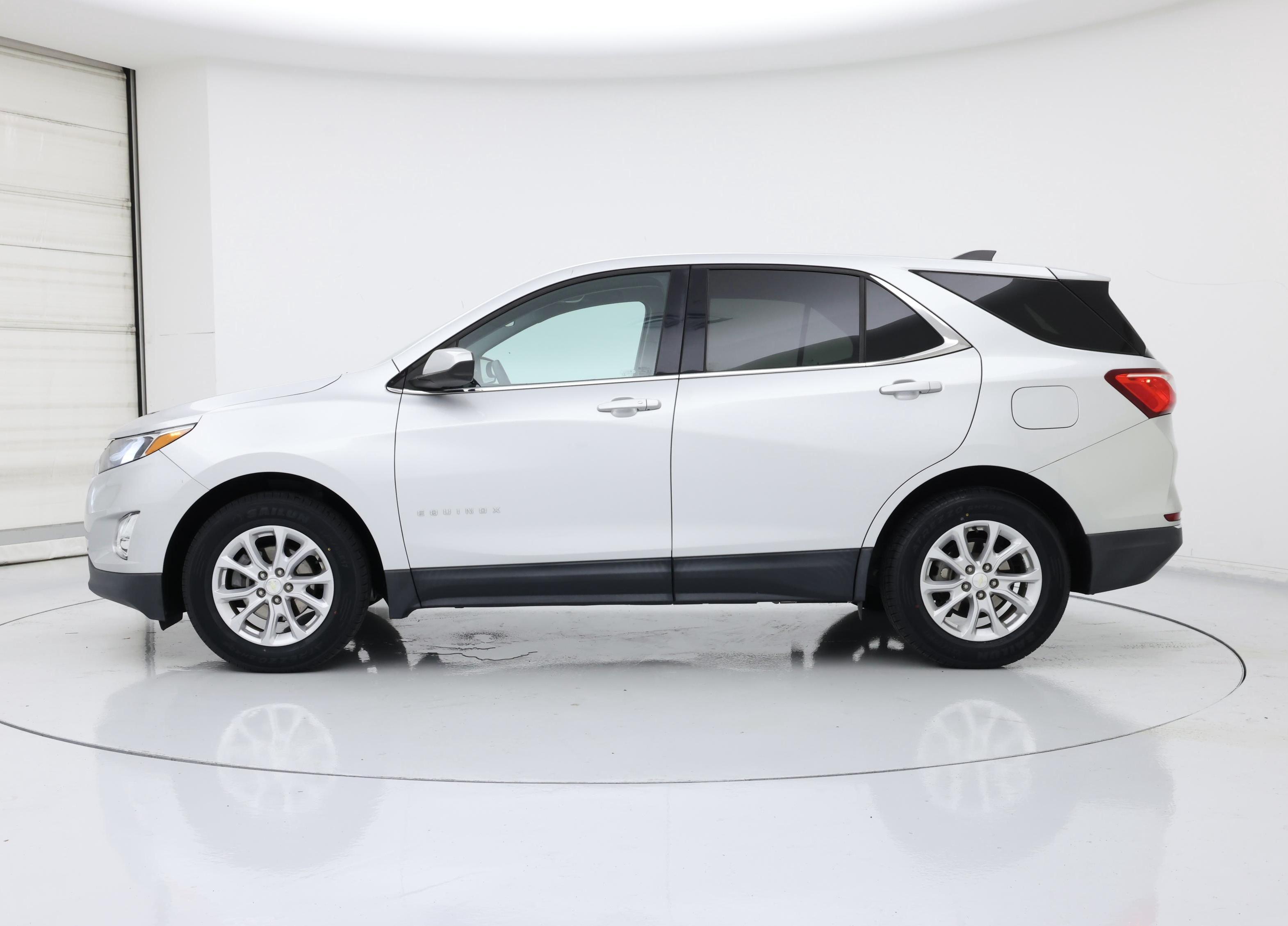 Thumbnail: 2020 Chevrolet Equinox - 3