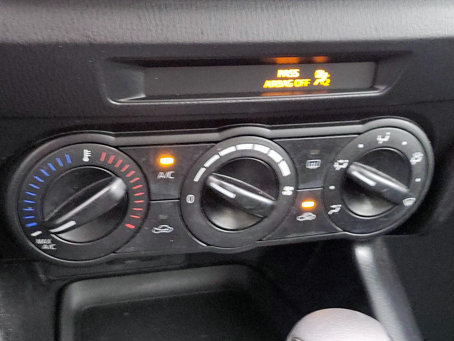 Thumbnail: 2017 Mazda Mazda3 - 16