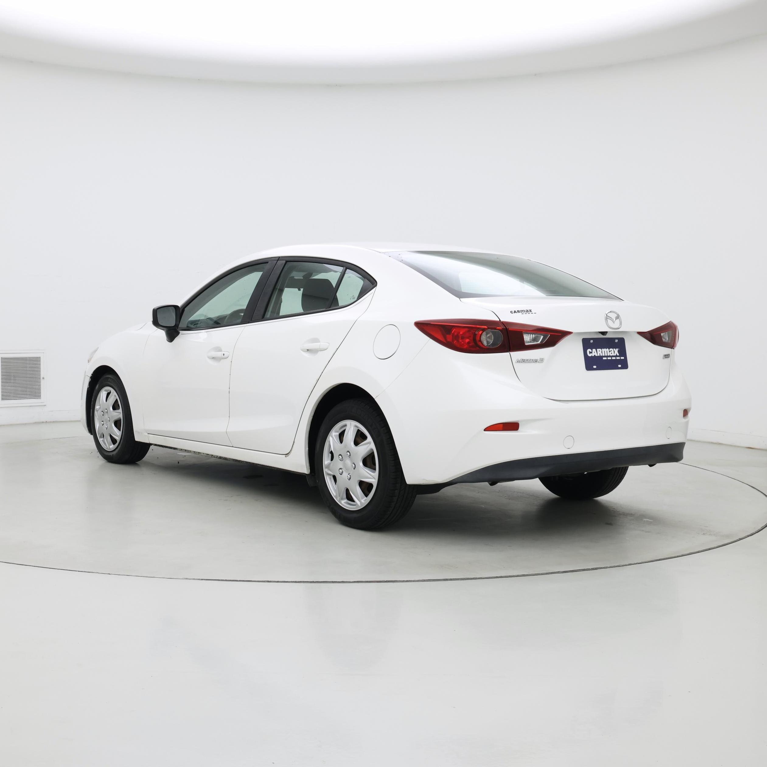 Thumbnail: 2017 Mazda Mazda3 - 2