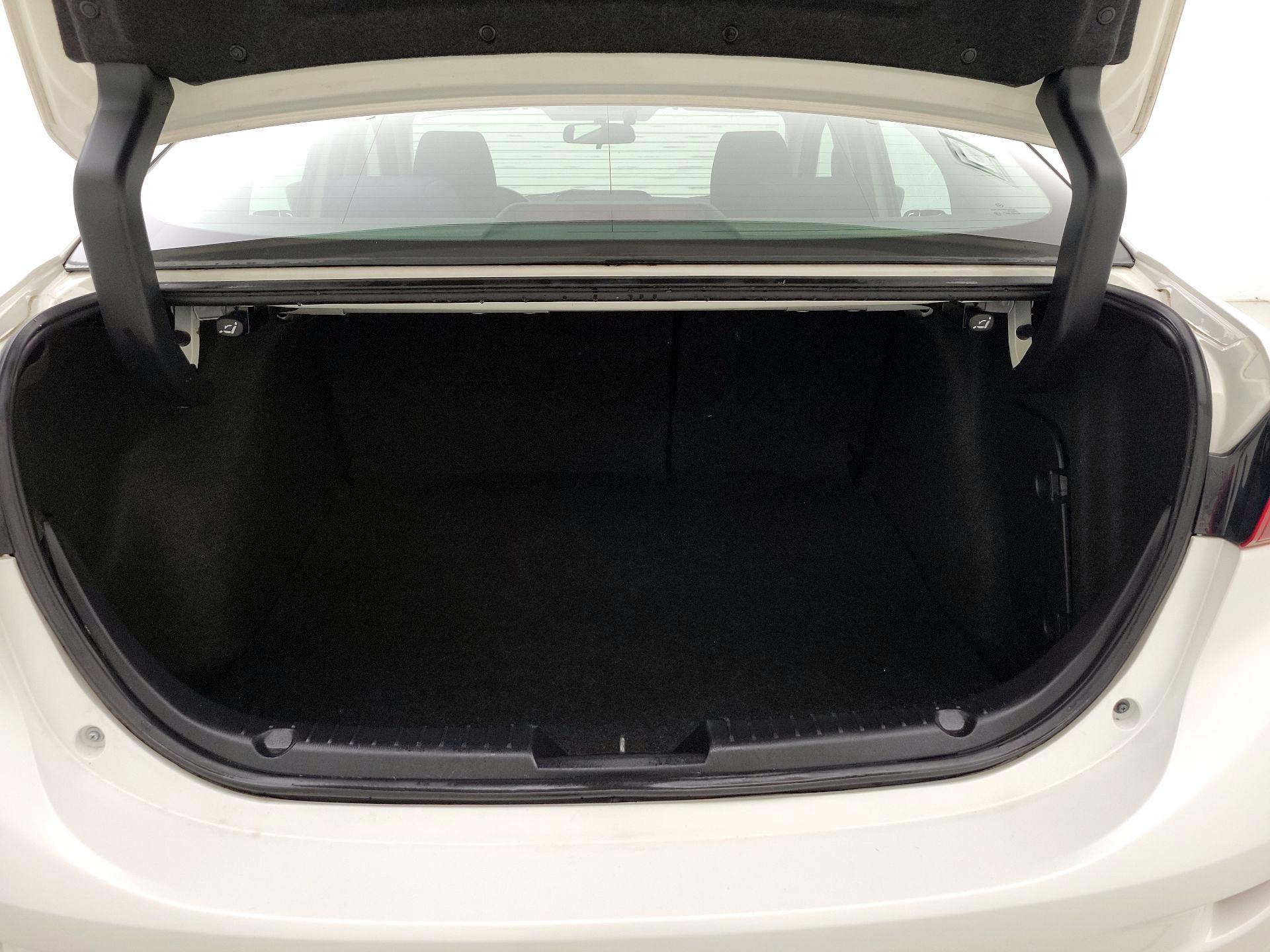 Thumbnail: 2017 Mazda Mazda3 - 20