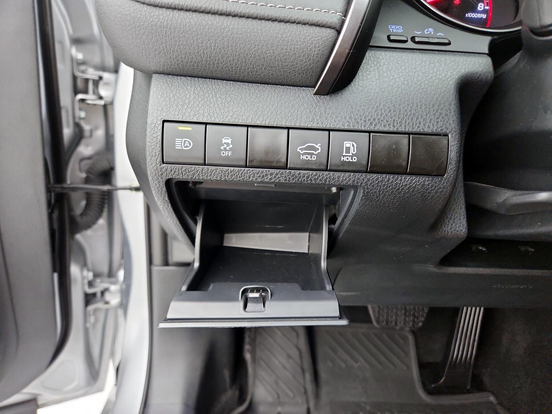 Thumbnail: 2024 Toyota Camry - 13