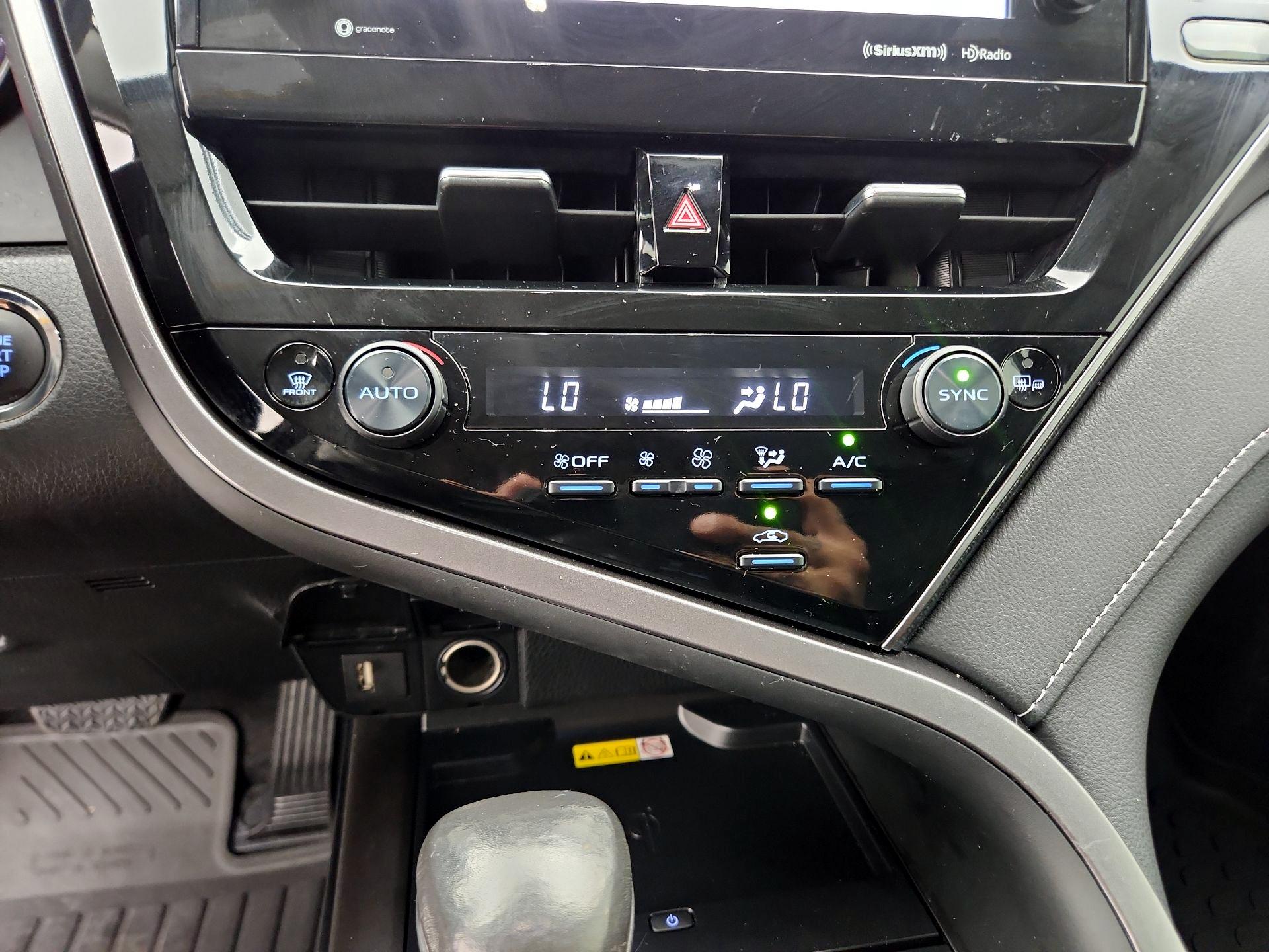 Thumbnail: 2024 Toyota Camry - 16