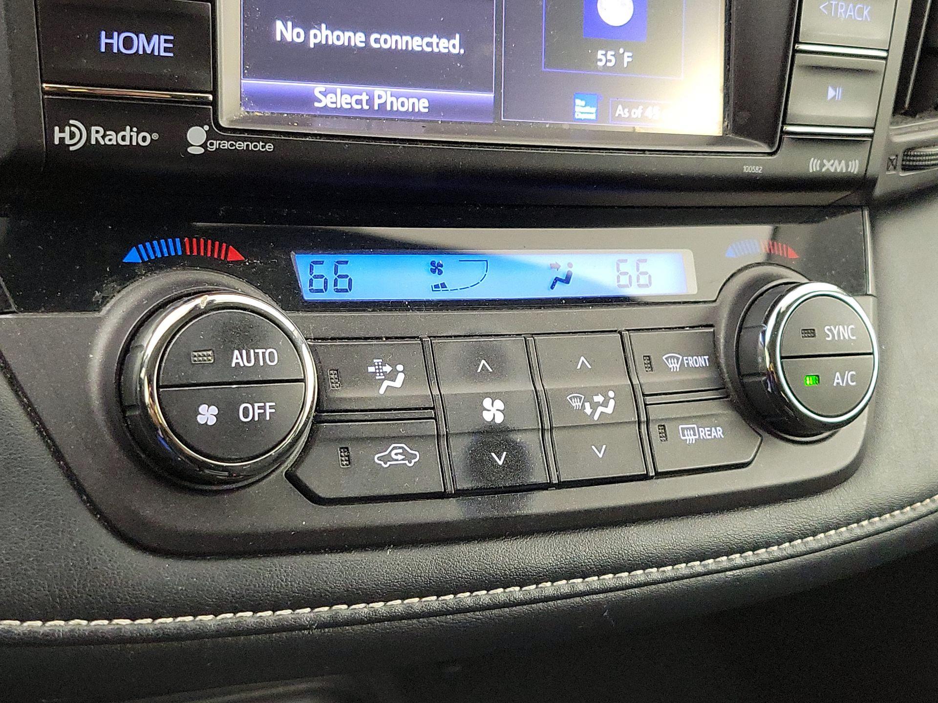 Thumbnail: 2018 Toyota RAV4 - 16