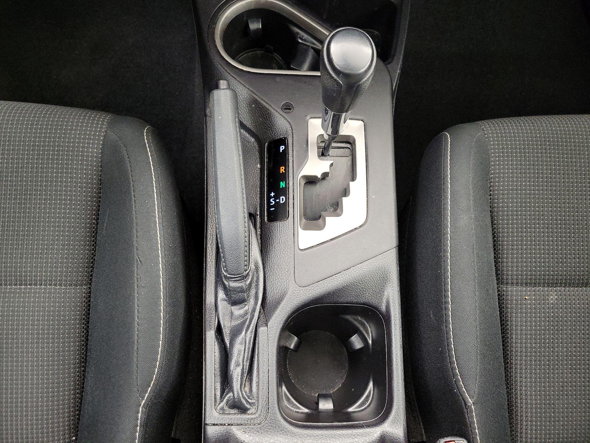 Thumbnail: 2018 Toyota RAV4 - 17