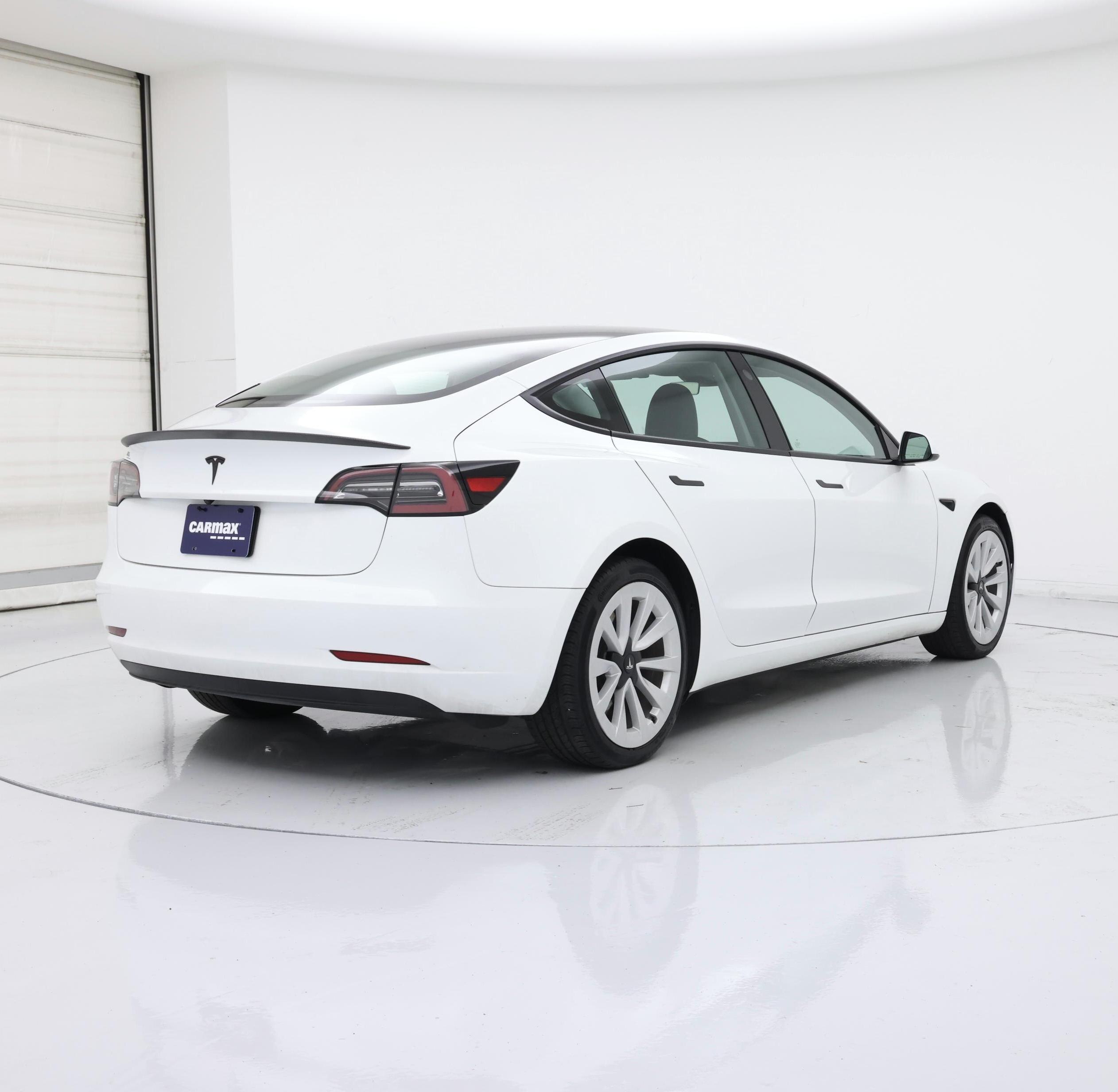 Thumbnail: 2023 Tesla Model 3 - 8