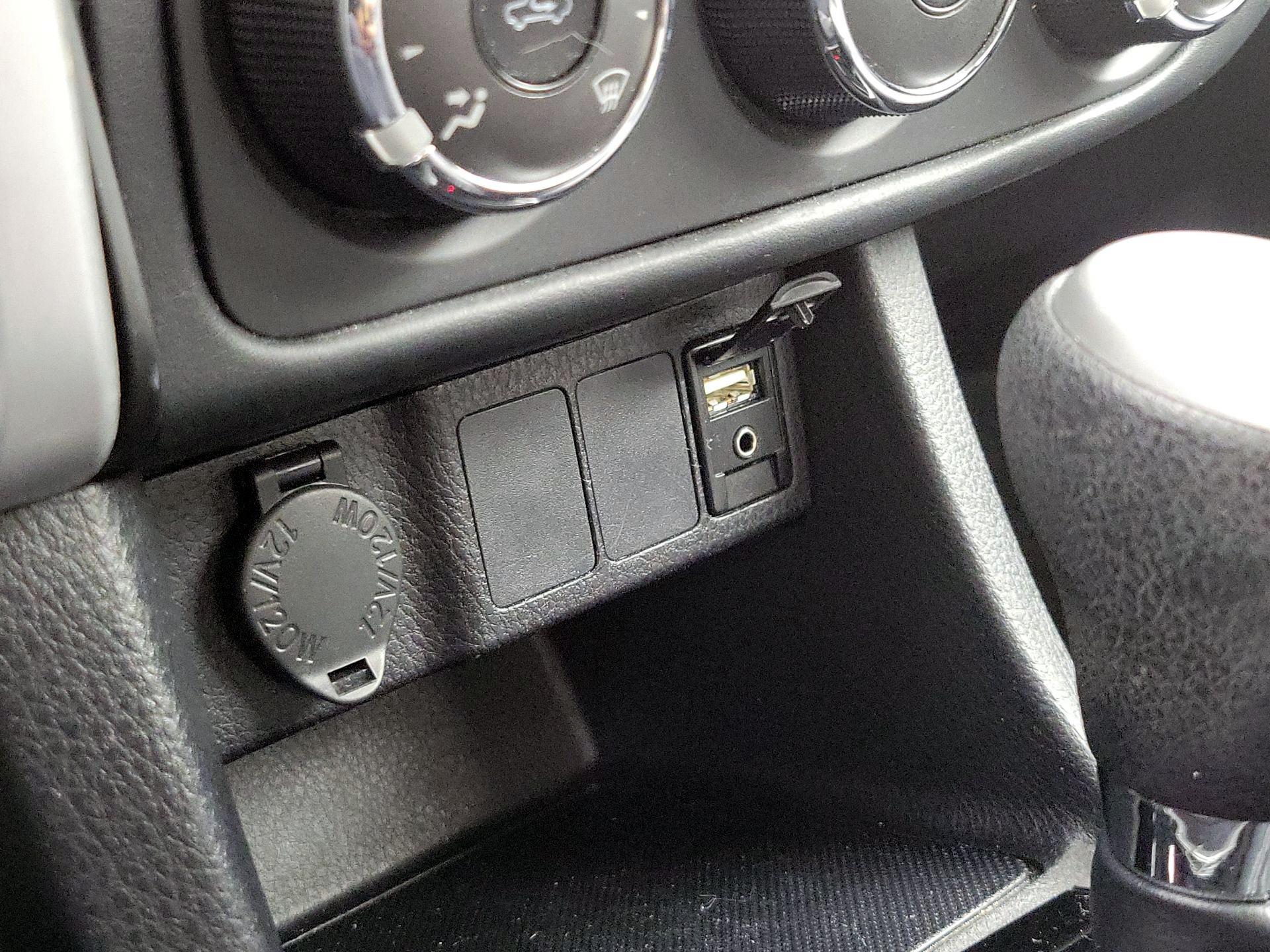 Thumbnail: 2019 Toyota Corolla - 18