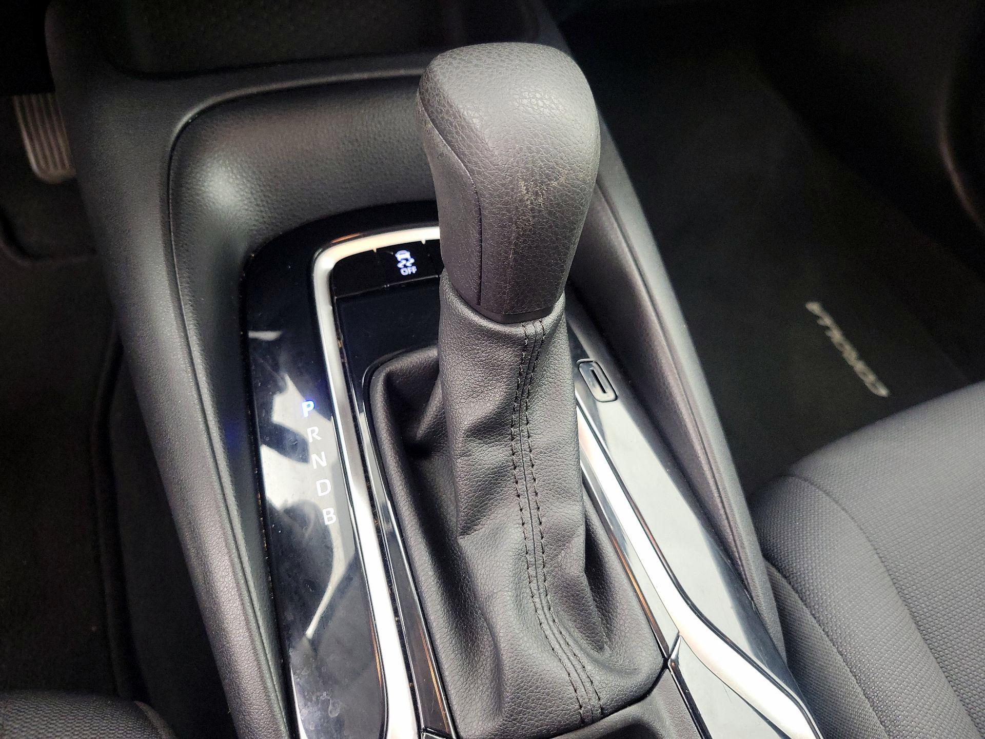 Thumbnail: 2022 Toyota Corolla - 17