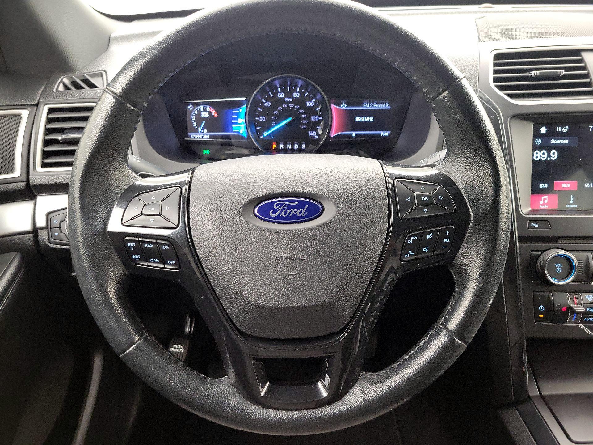 Thumbnail: 2017 Ford Explorer - 10