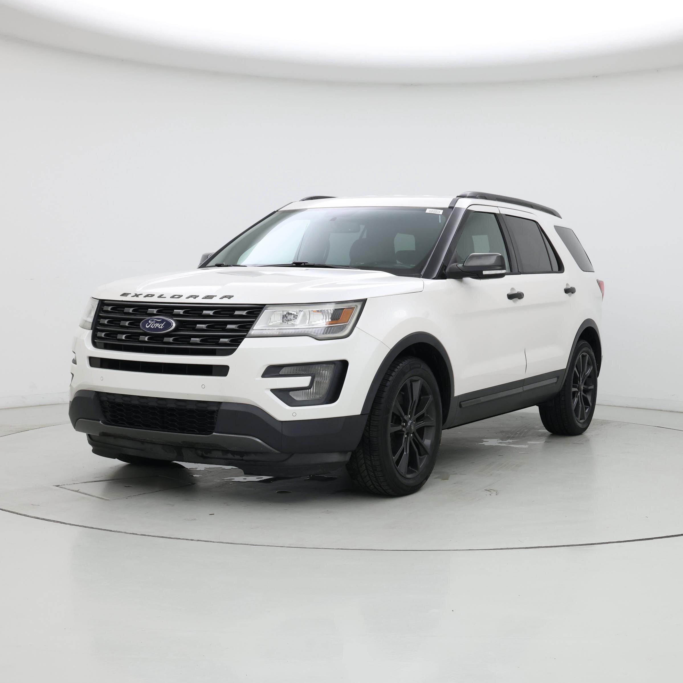 Thumbnail: 2017 Ford Explorer - 4