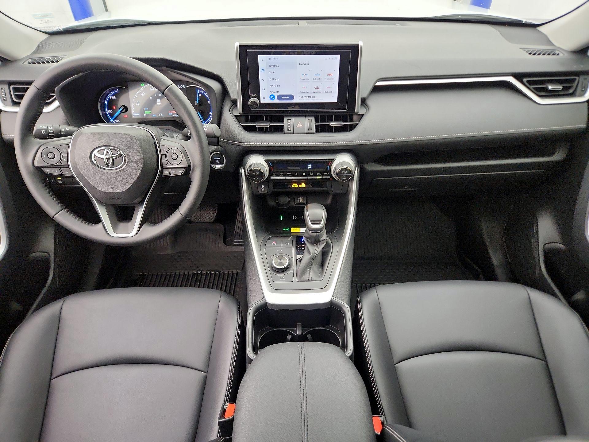 Thumbnail: 2025 Toyota RAV4 - 9