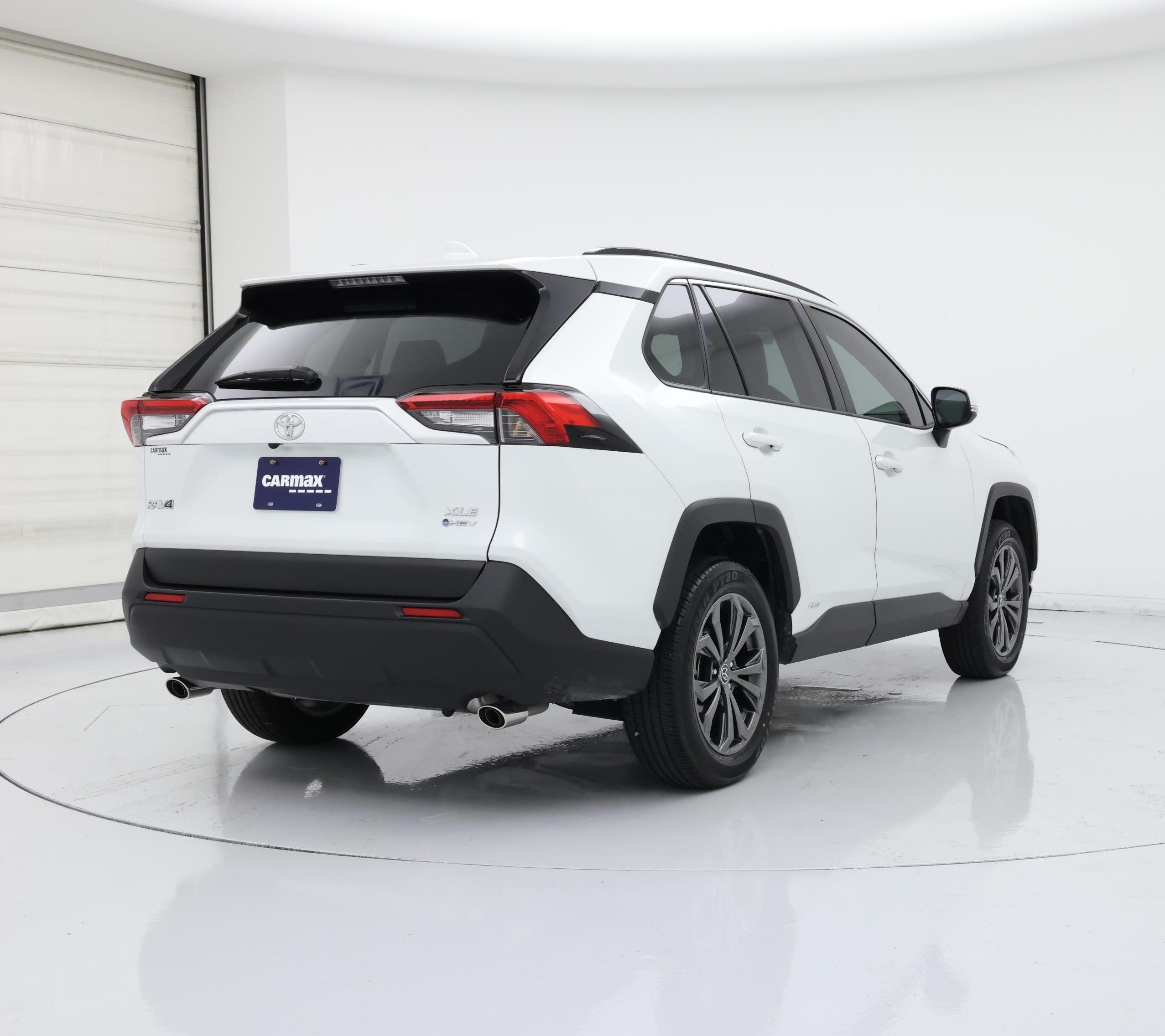 Thumbnail: 2025 Toyota RAV4 - 8