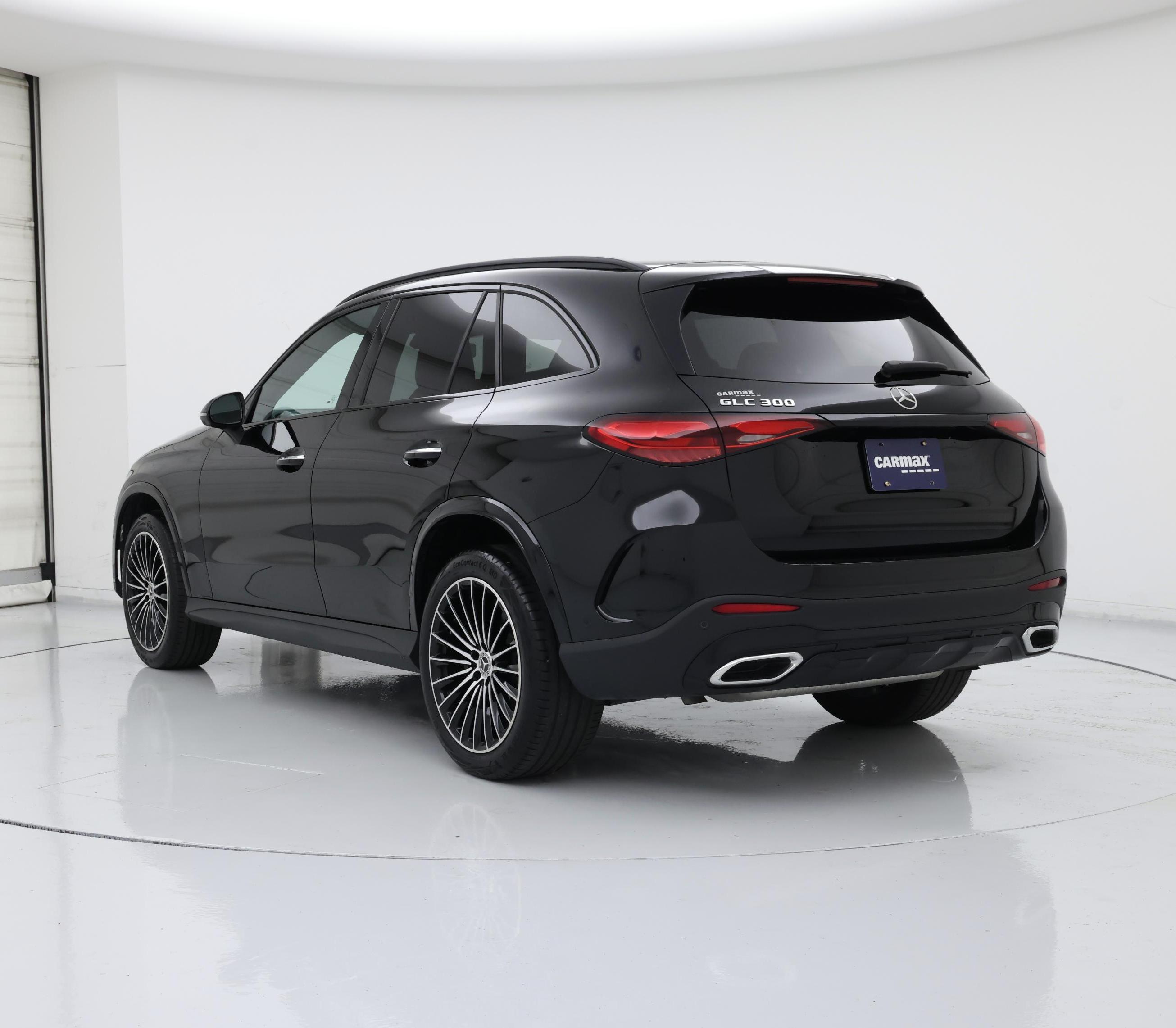 Thumbnail: 2023 Mercedes-Benz GLC - 2