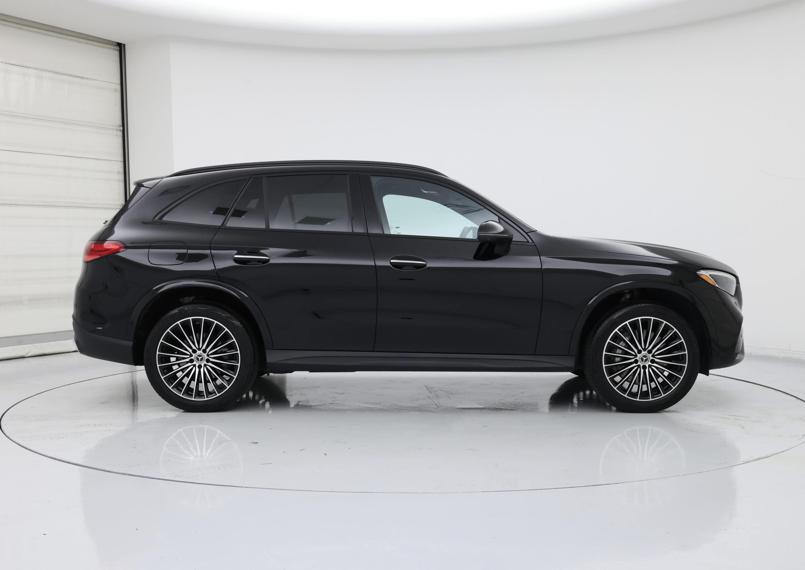 Thumbnail: 2023 Mercedes-Benz GLC - 7