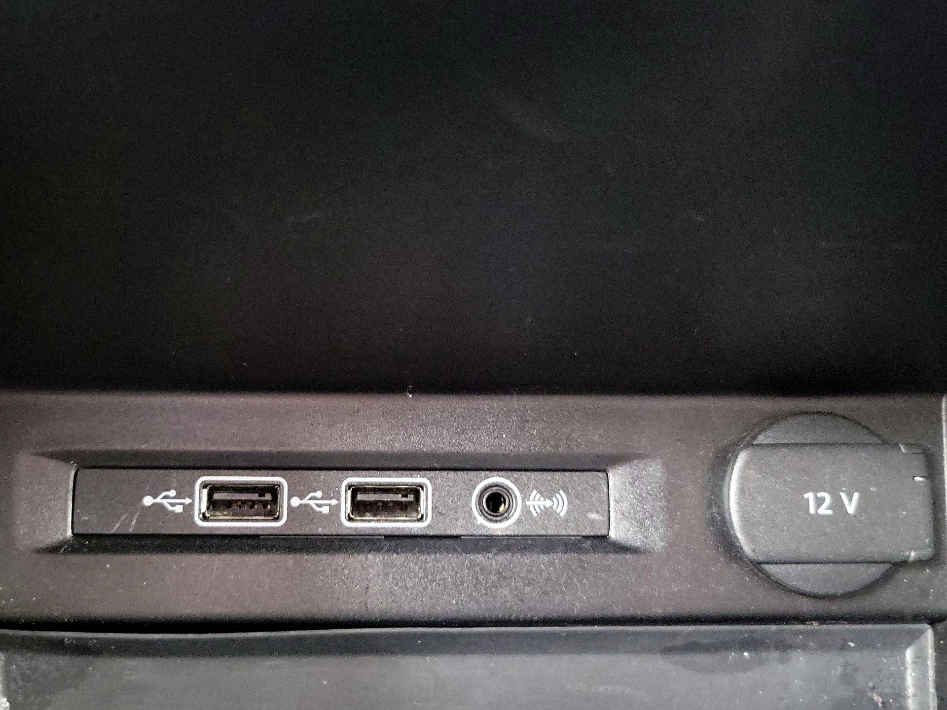 Thumbnail: 2018 Volkswagen Tiguan - 18