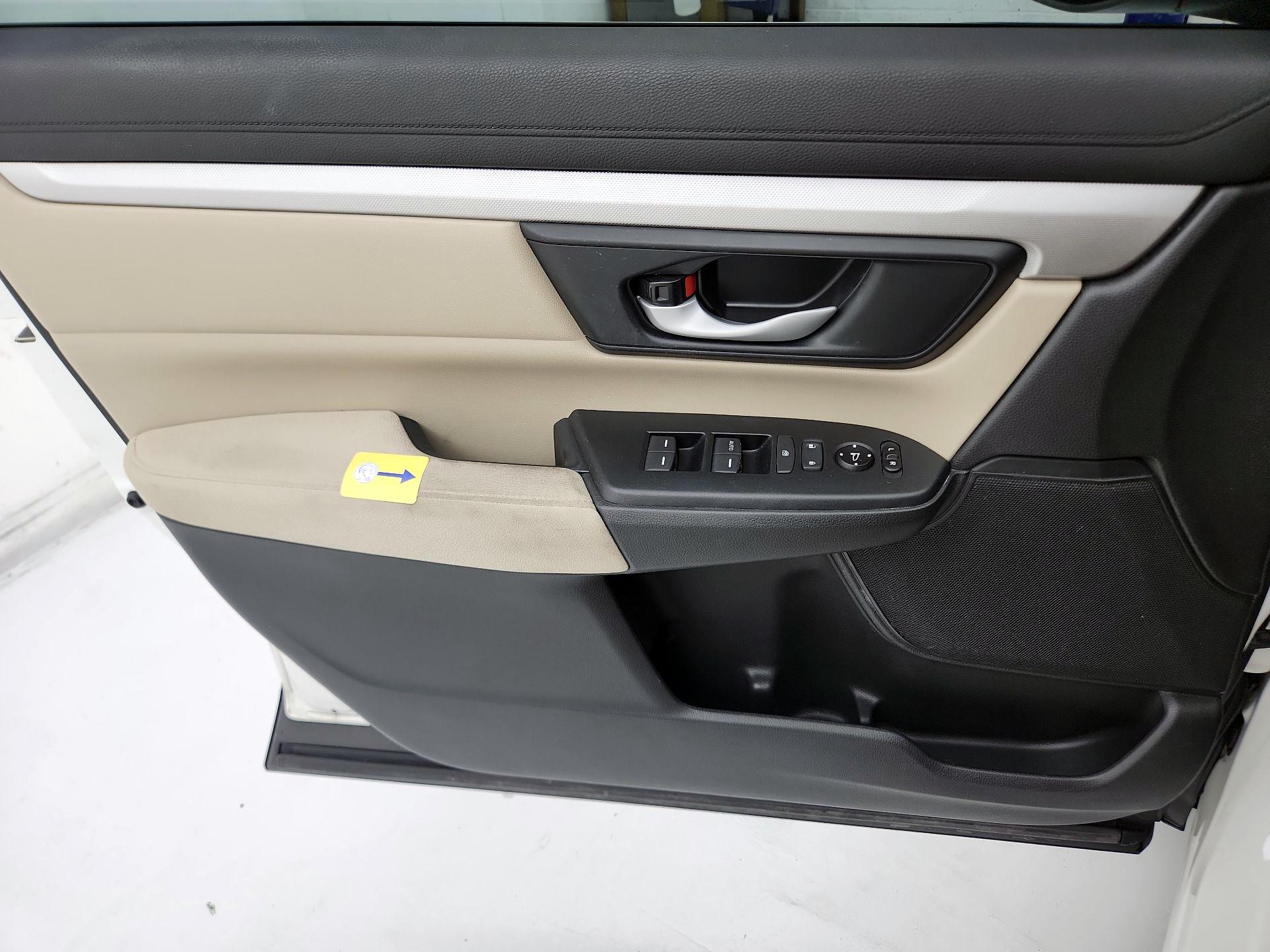 Thumbnail: 2017 Honda CR-V - 12