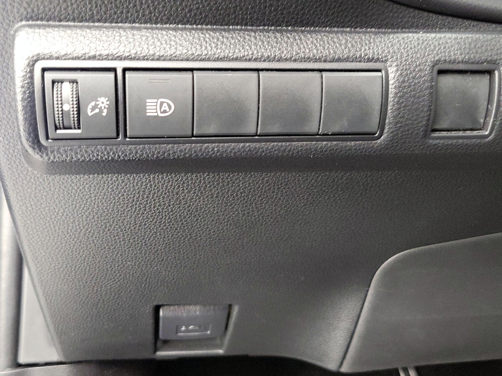 Thumbnail: 2022 Toyota Corolla - 13