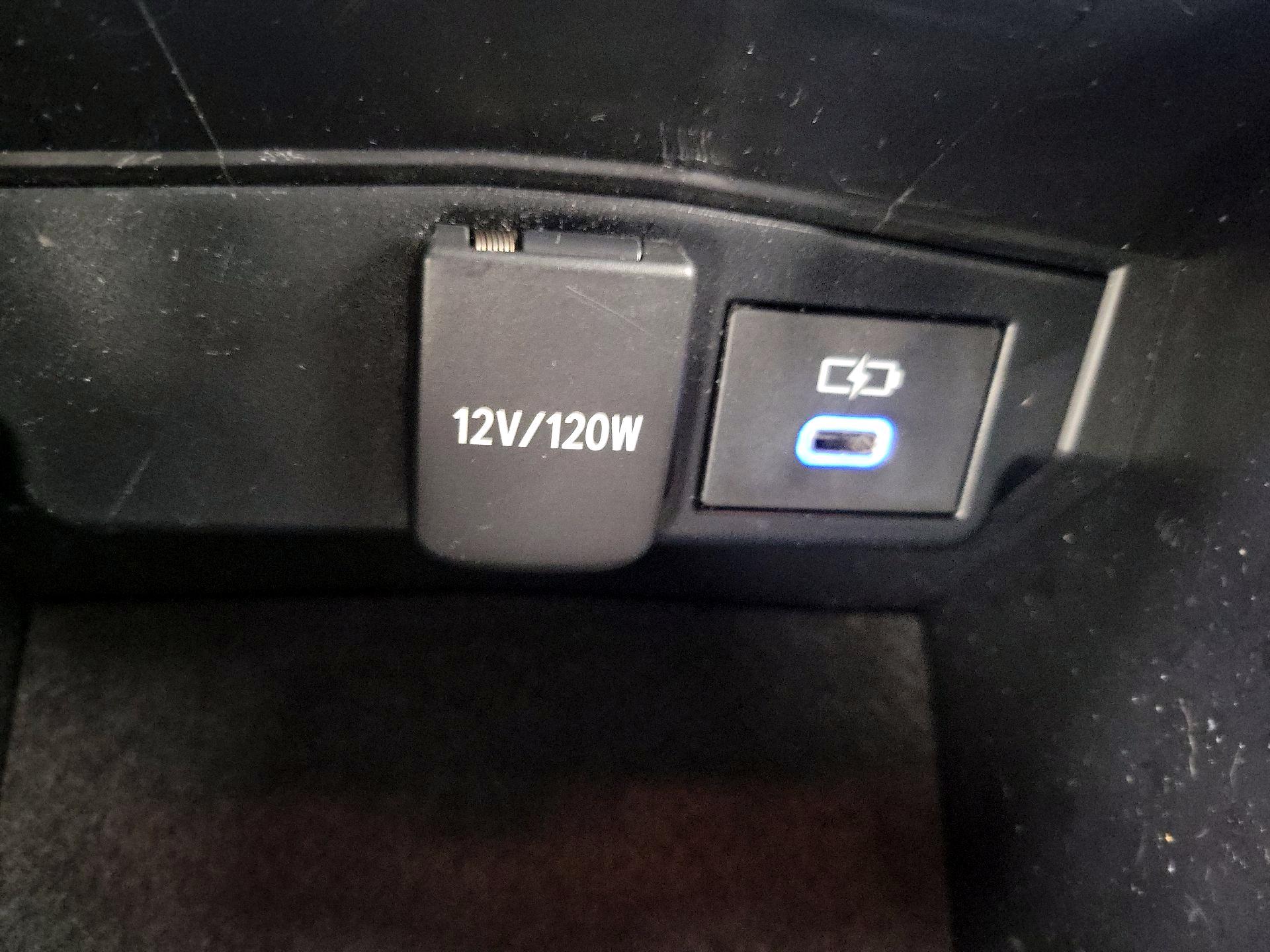 Thumbnail: 2022 Toyota Corolla - 18