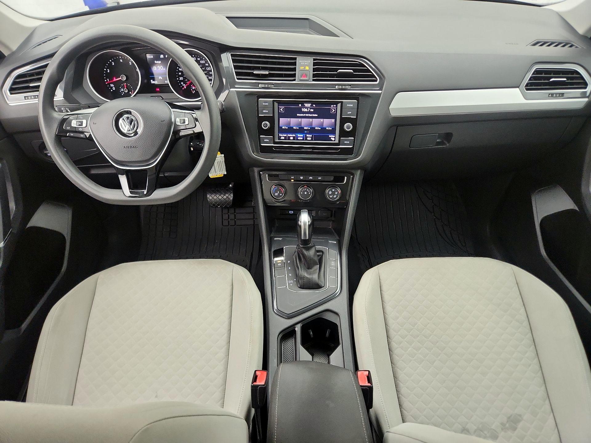 Thumbnail: 2020 Volkswagen Tiguan - 9