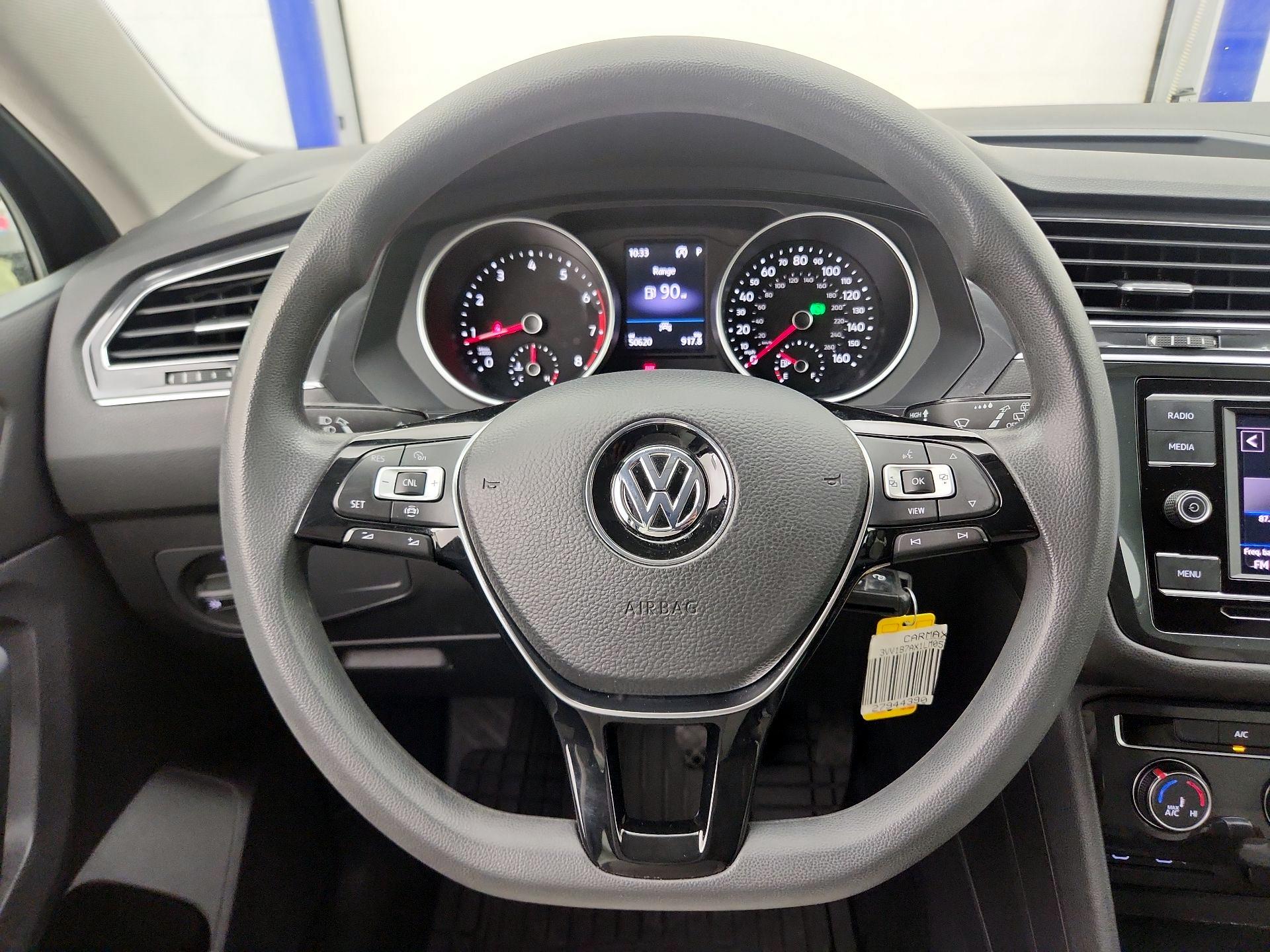 Thumbnail: 2020 Volkswagen Tiguan - 10