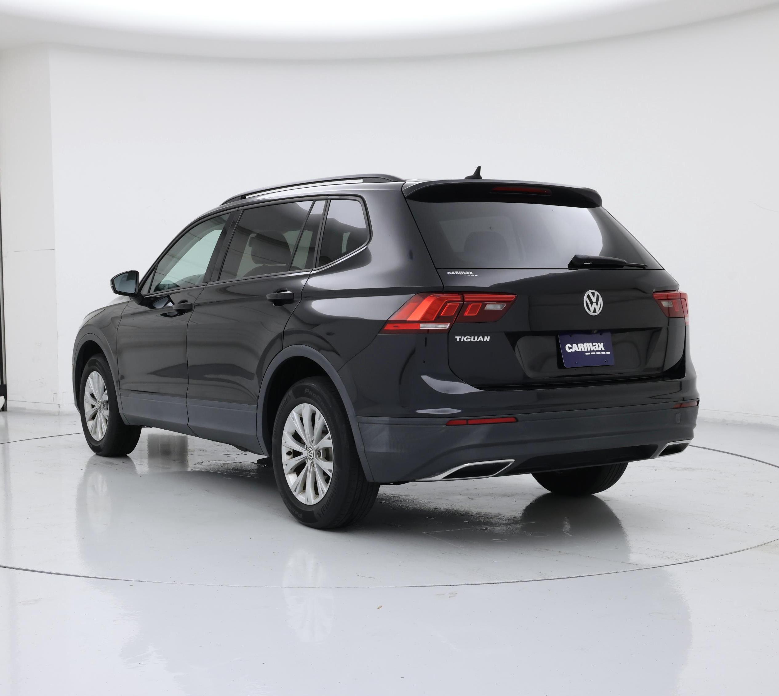 Thumbnail: 2020 Volkswagen Tiguan - 2