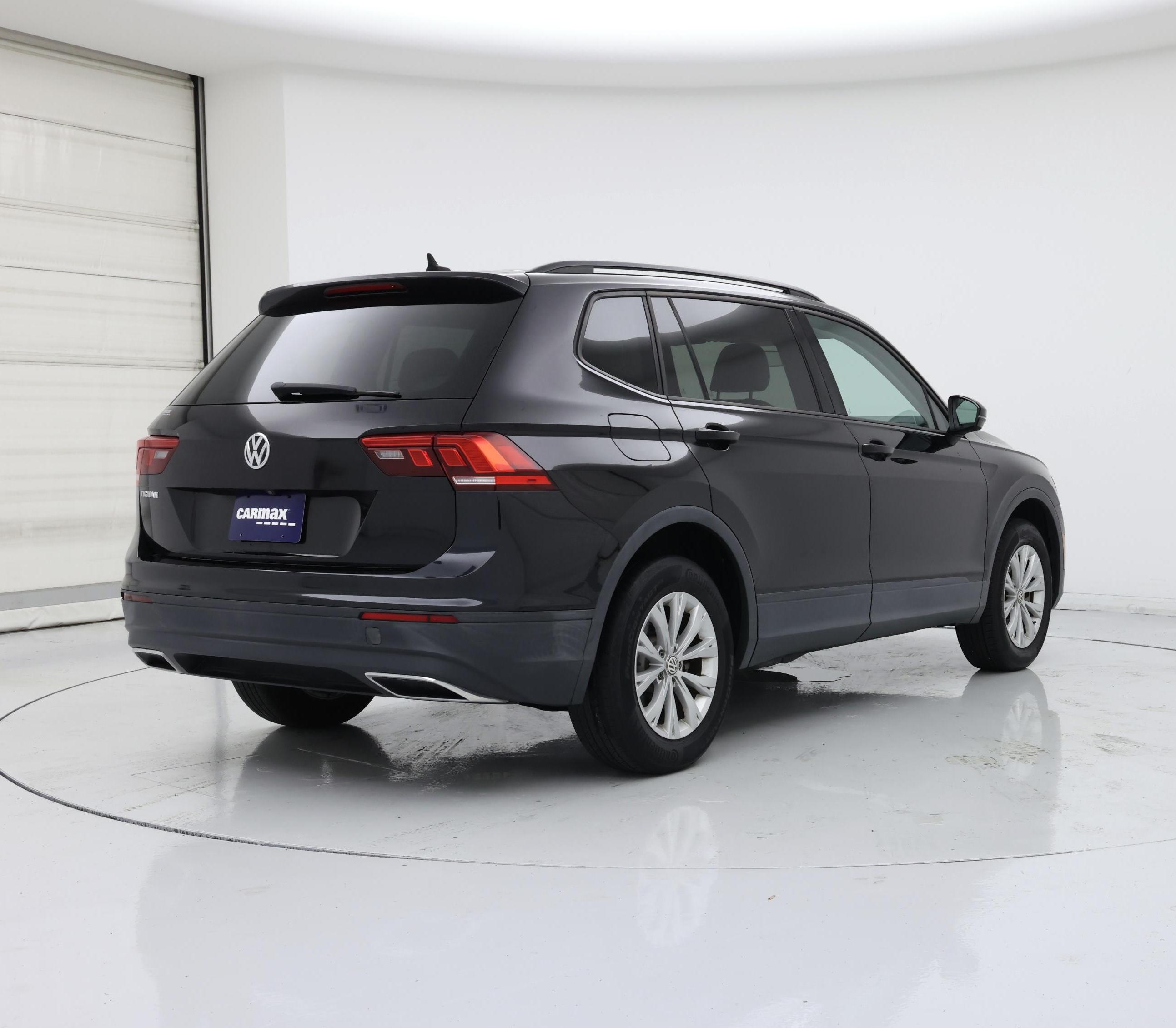 Thumbnail: 2020 Volkswagen Tiguan - 8