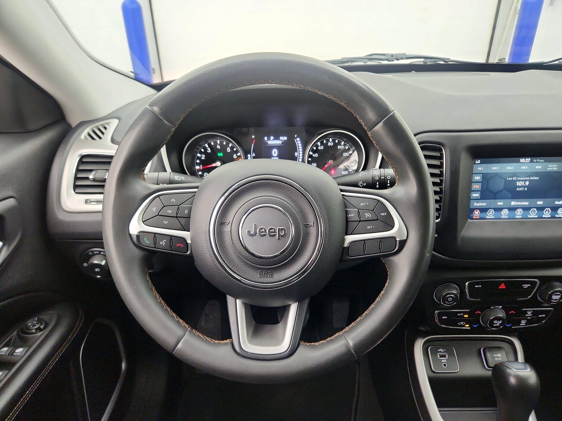 Thumbnail: 2021 Jeep Compass - 10