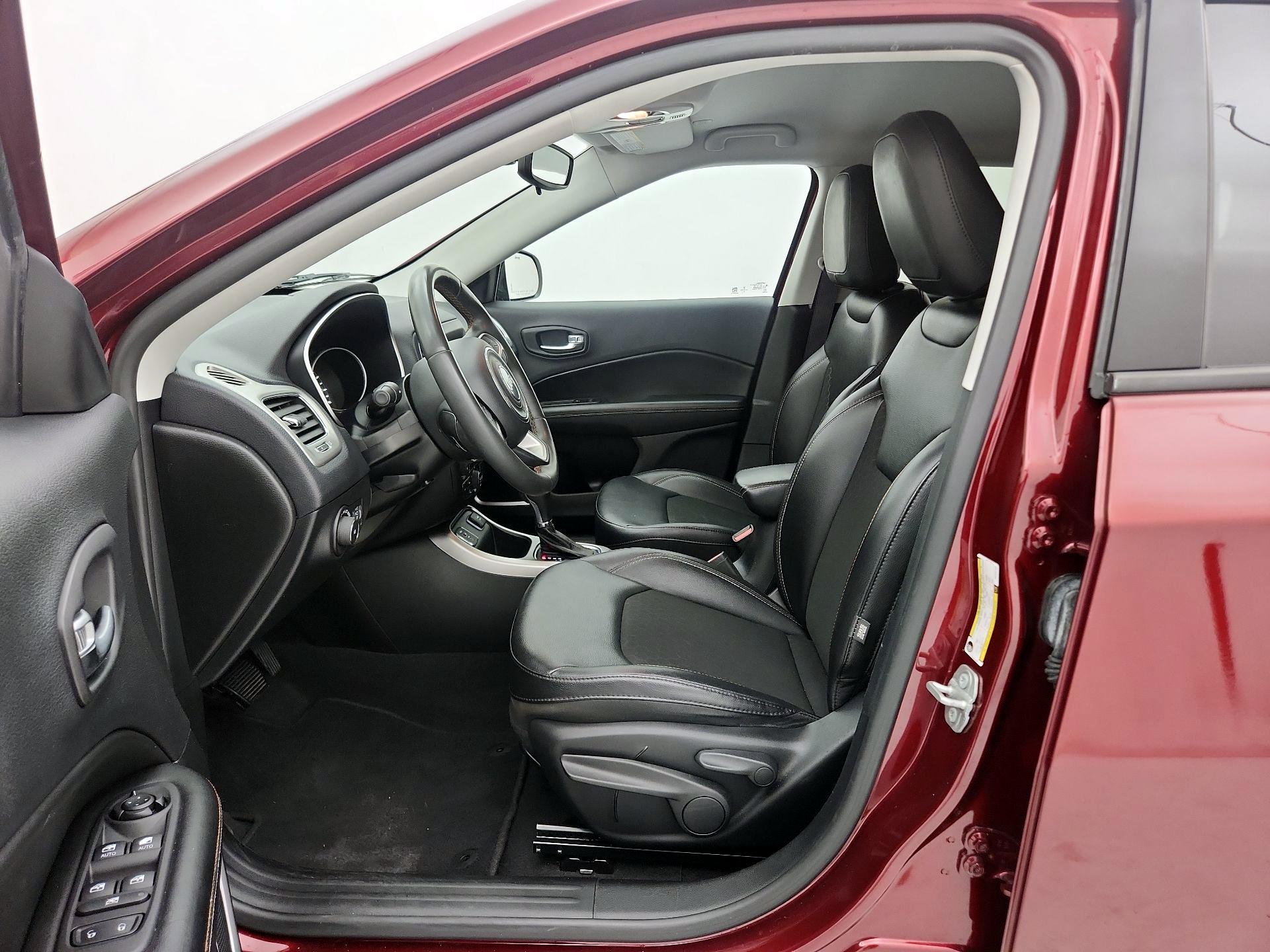 Thumbnail: 2021 Jeep Compass - 11