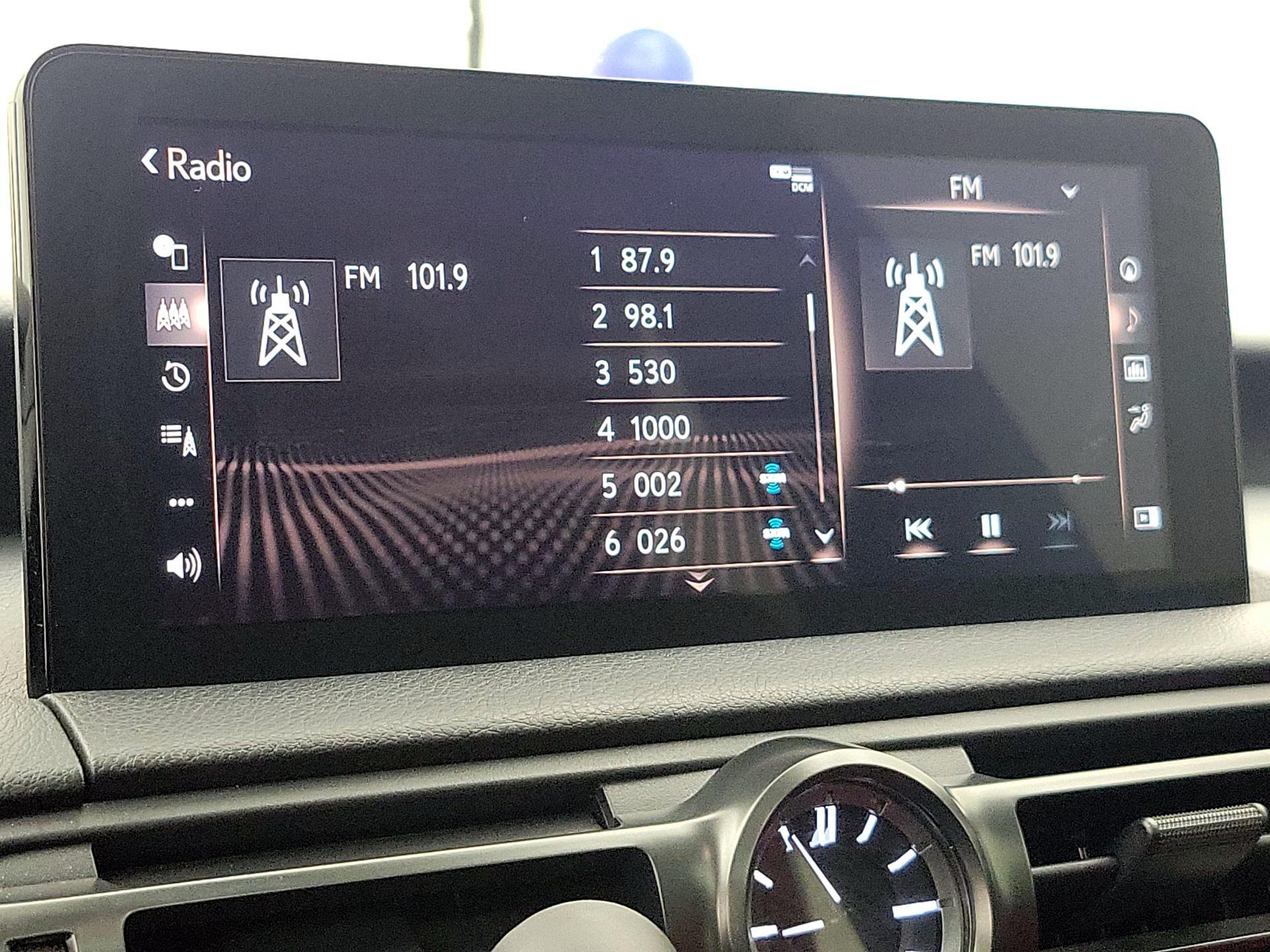 Thumbnail: 2024 Lexus IS - 16