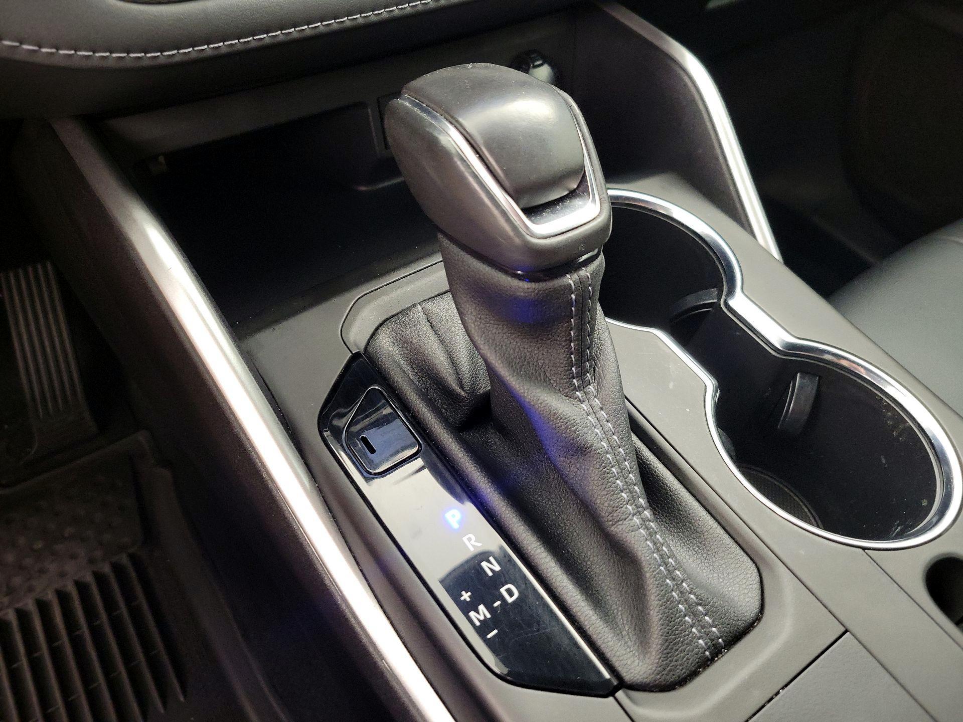 Thumbnail: 2022 Toyota Highlander - 18